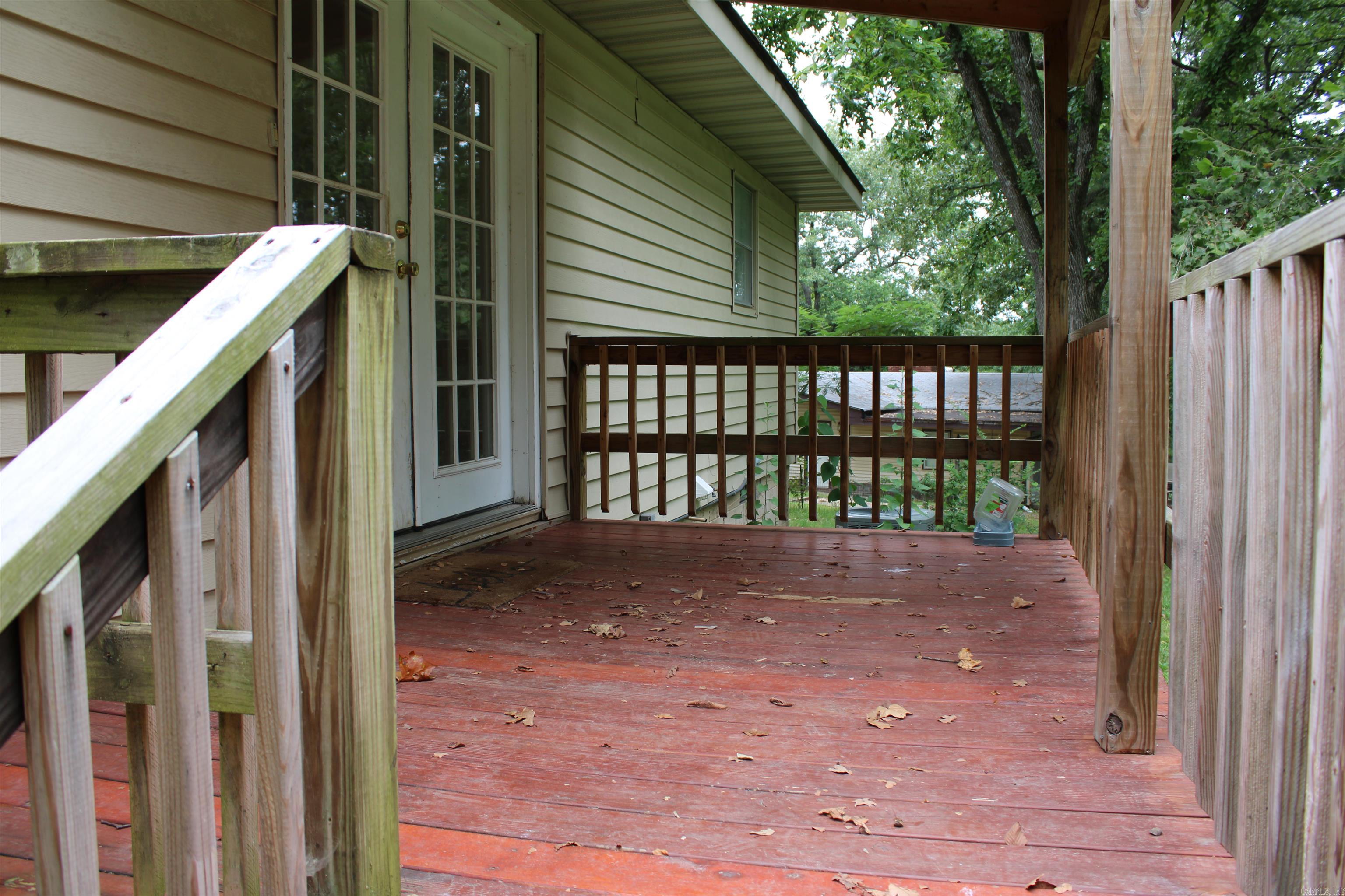 EAST SIDE FEW ACRES - Residential