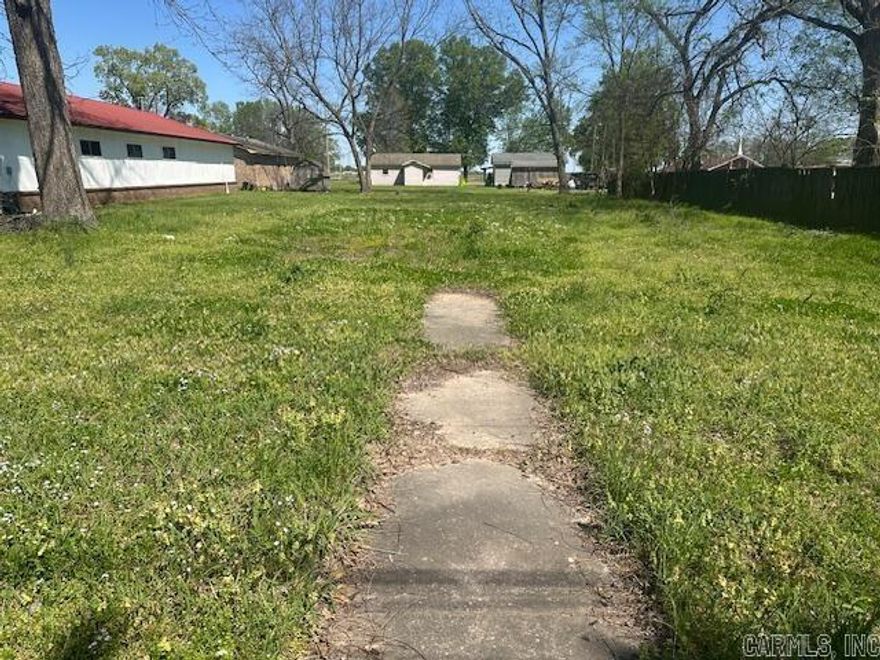 Great lot to build your home.