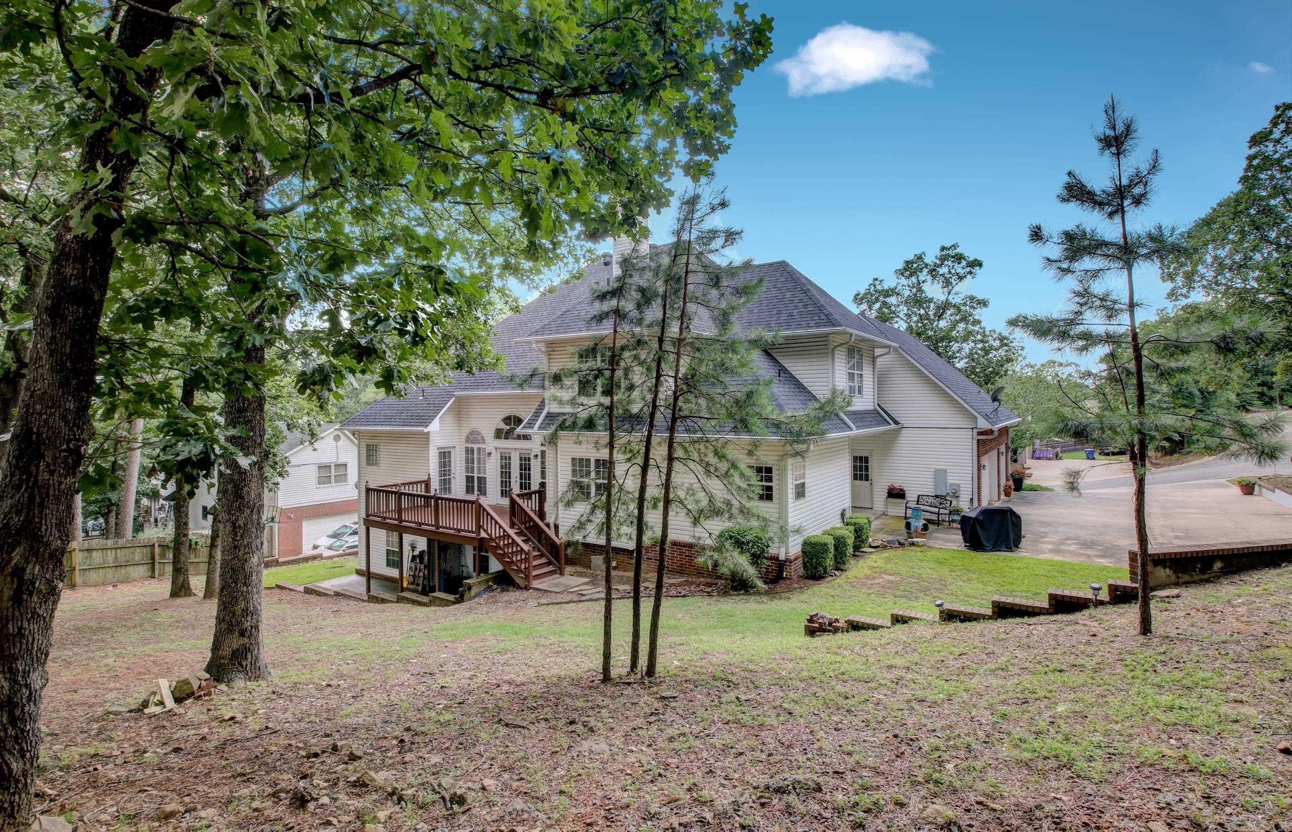 PALISADES HEIGHTS - Residential