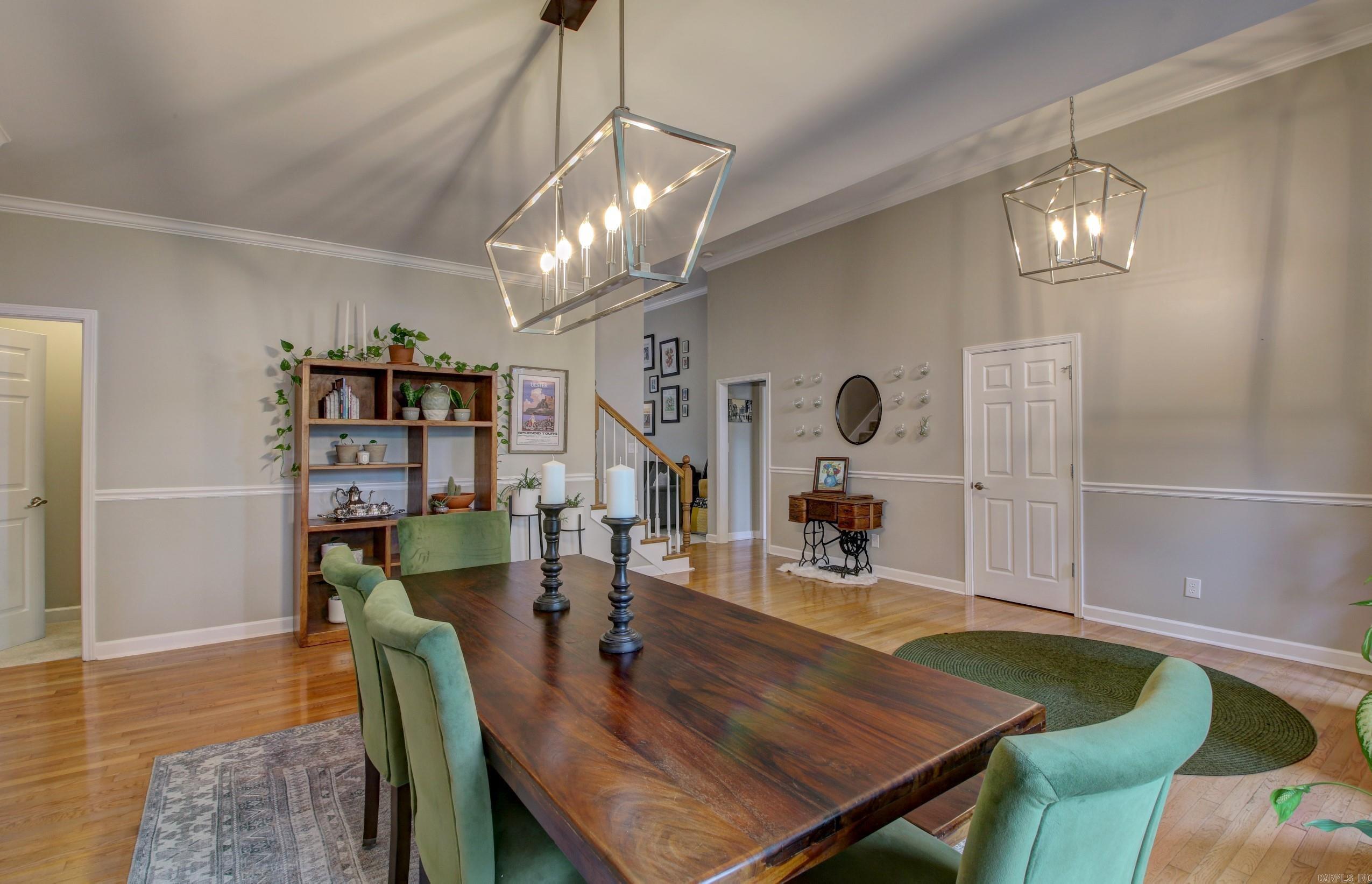 PALISADES HEIGHTS - Residential