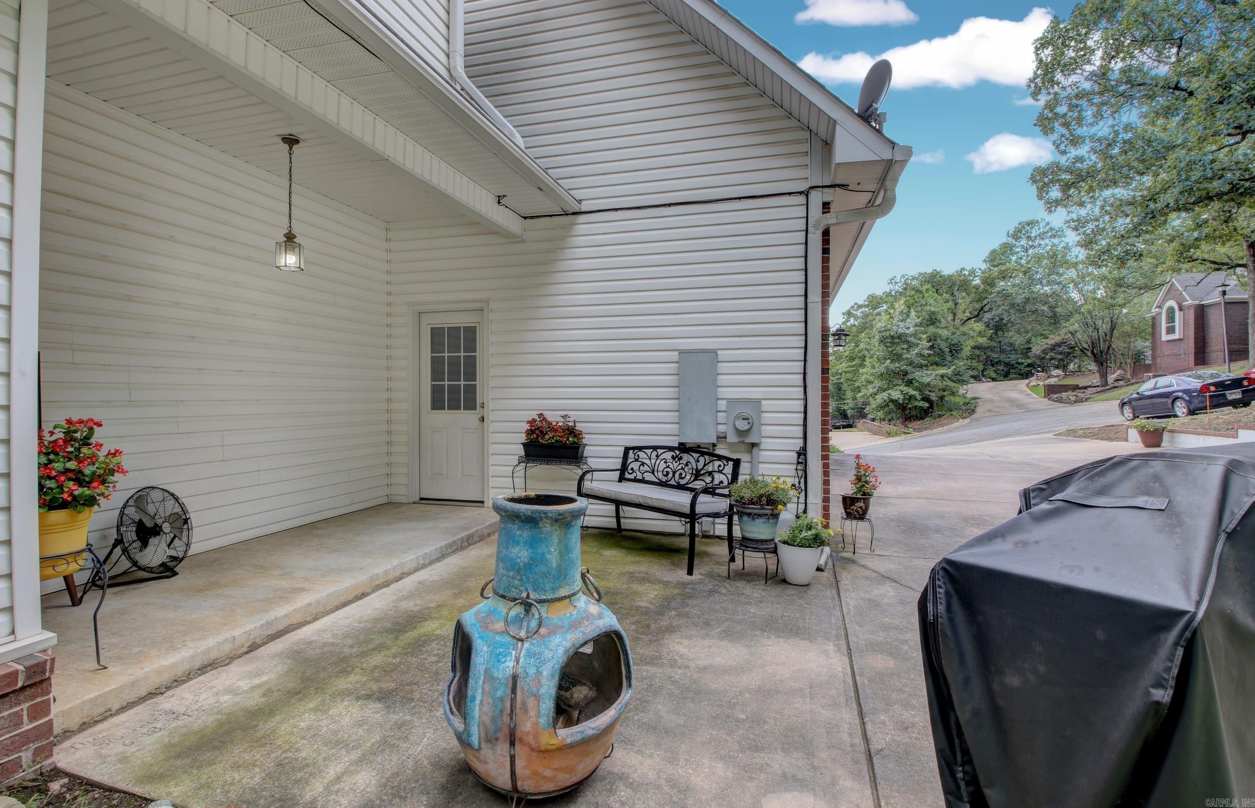 PALISADES HEIGHTS - Residential