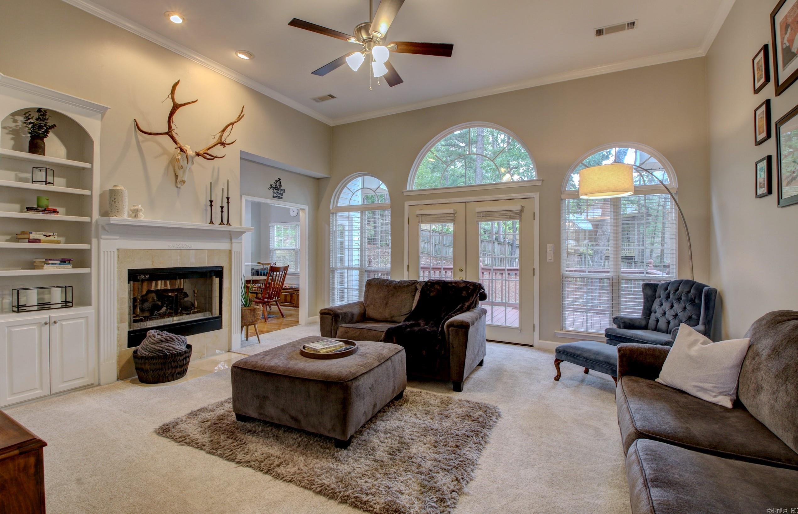 PALISADES HEIGHTS - Residential