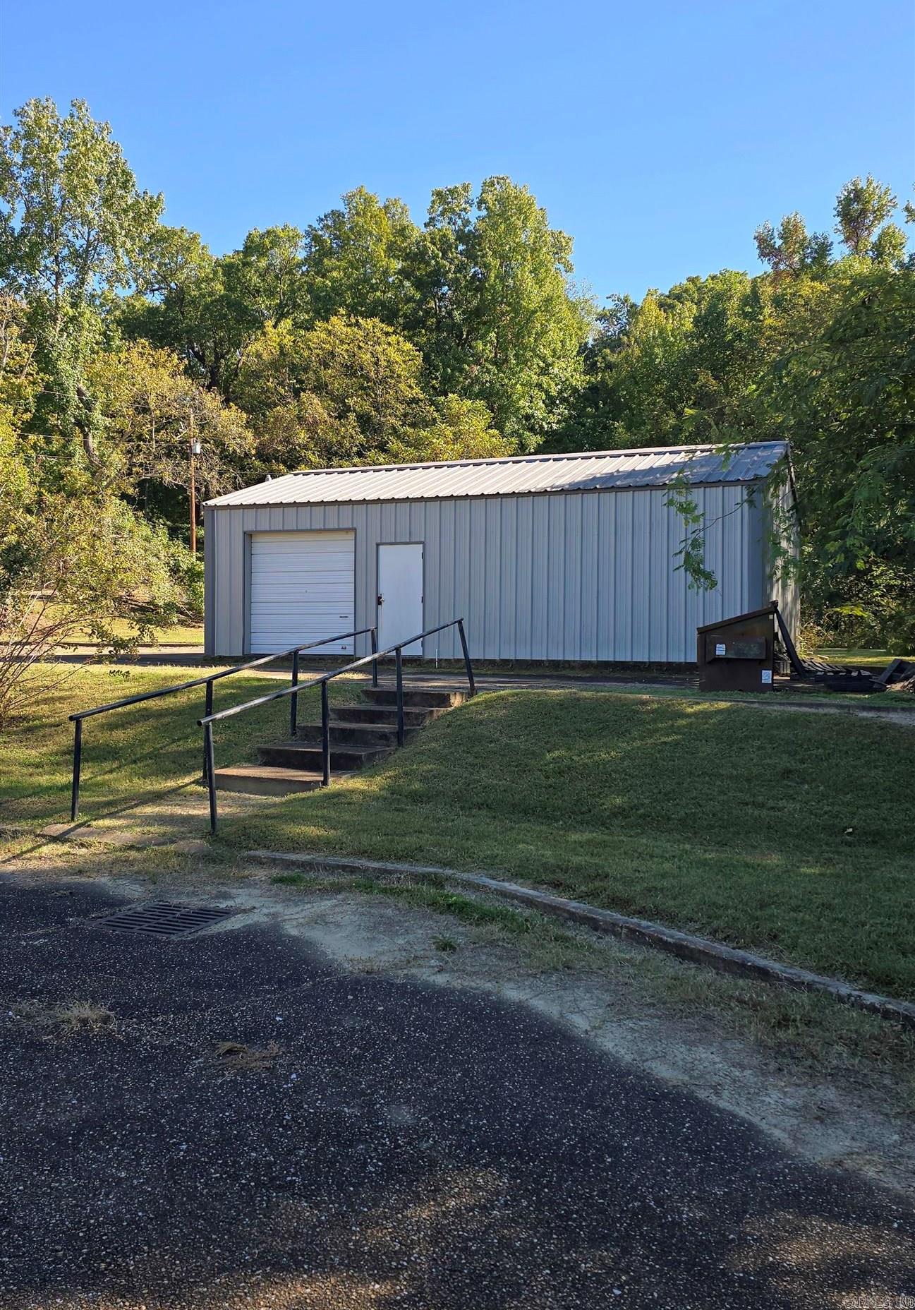 West Helena - Commercial Sale