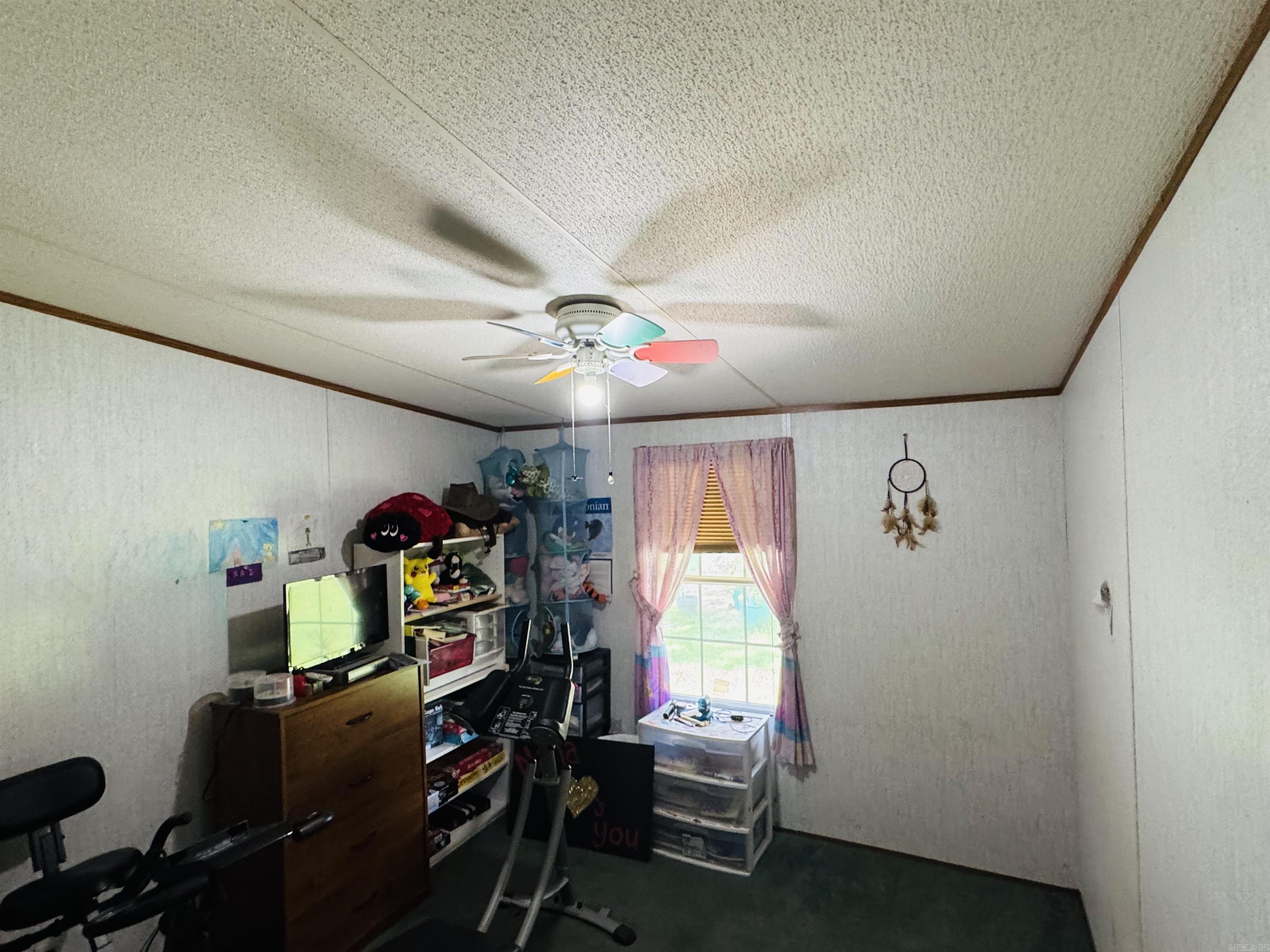 ROMANCE ACRES - Residential
