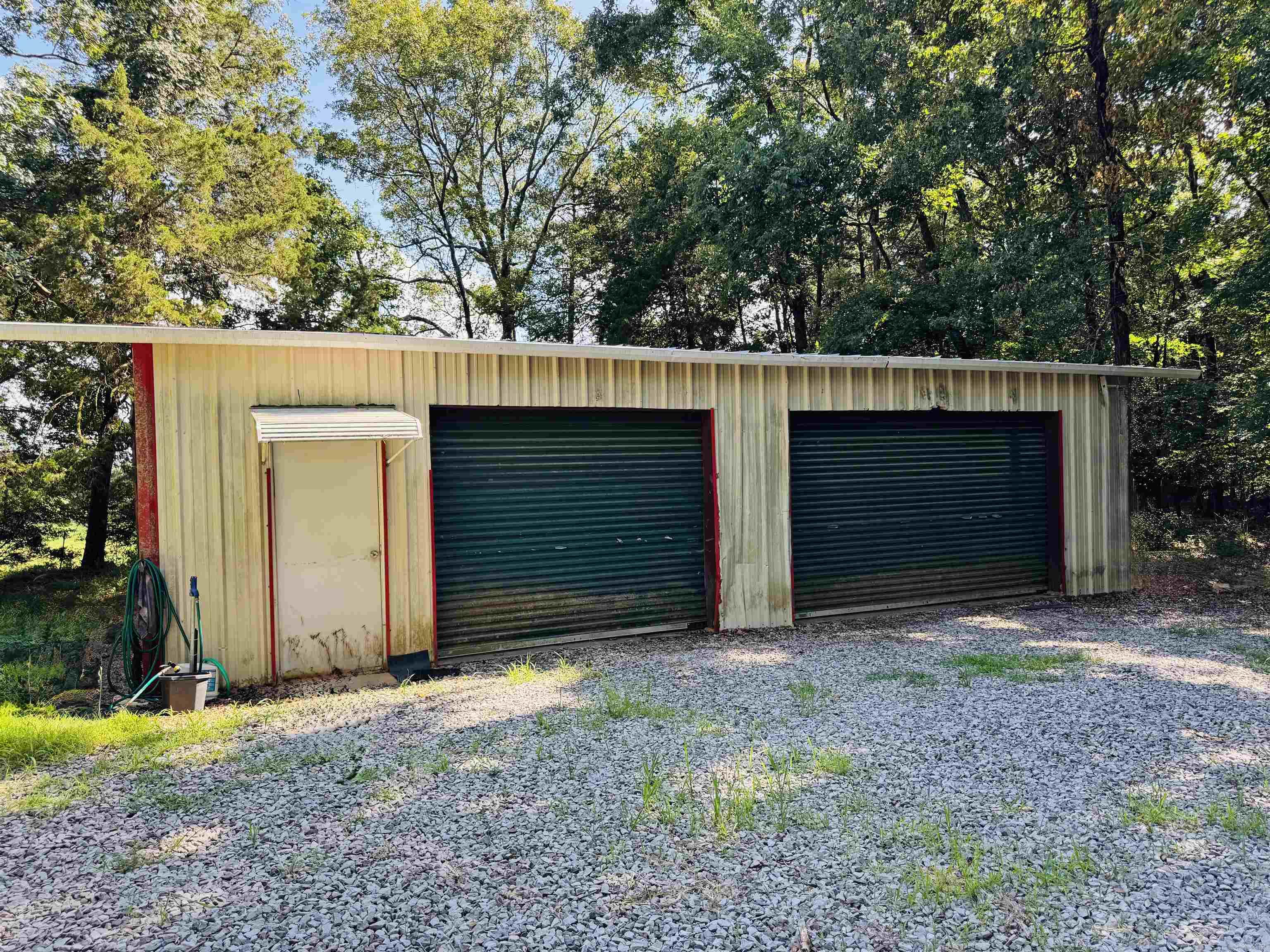 ROMANCE ACRES - Residential