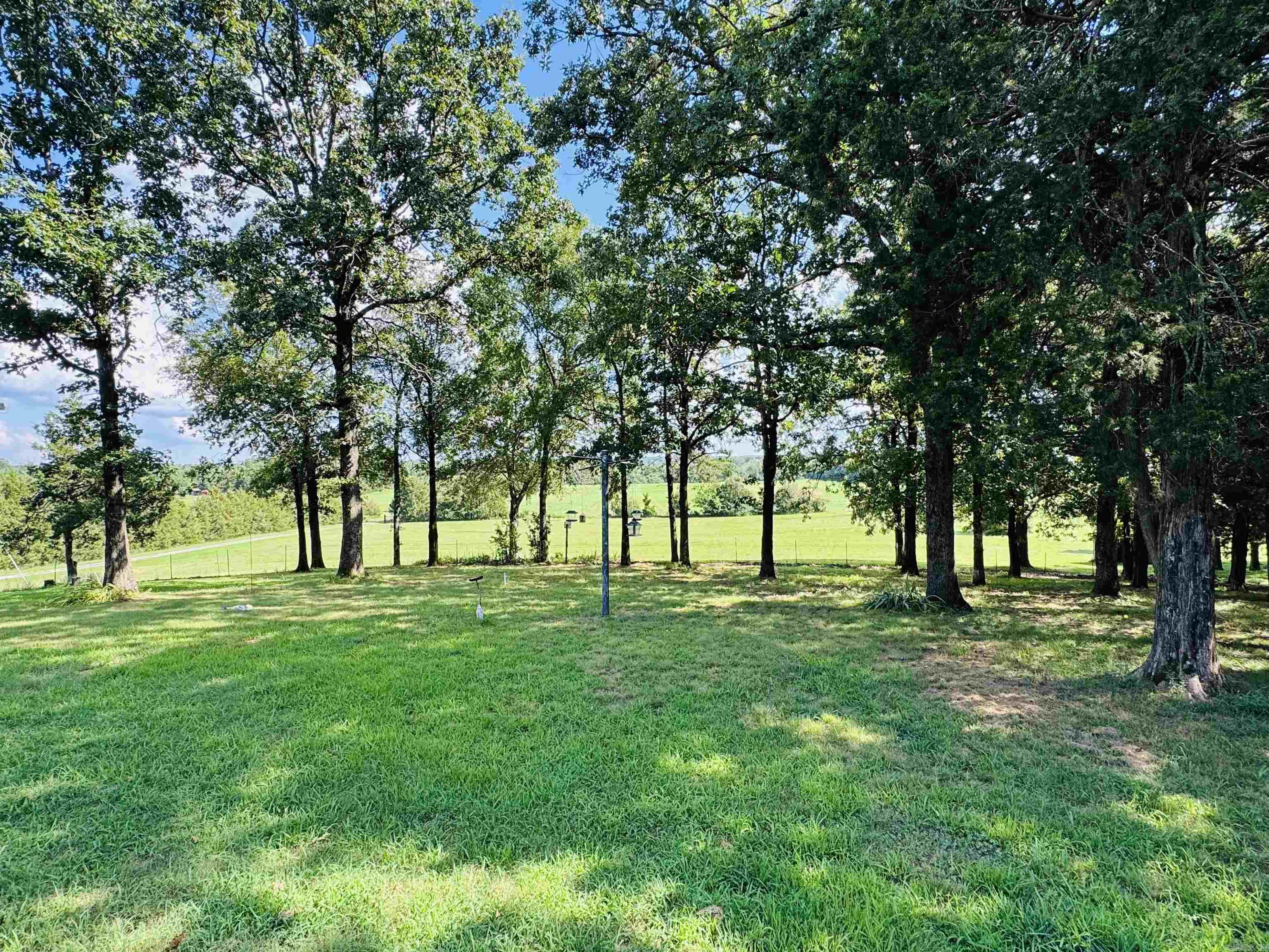 ROMANCE ACRES - Residential