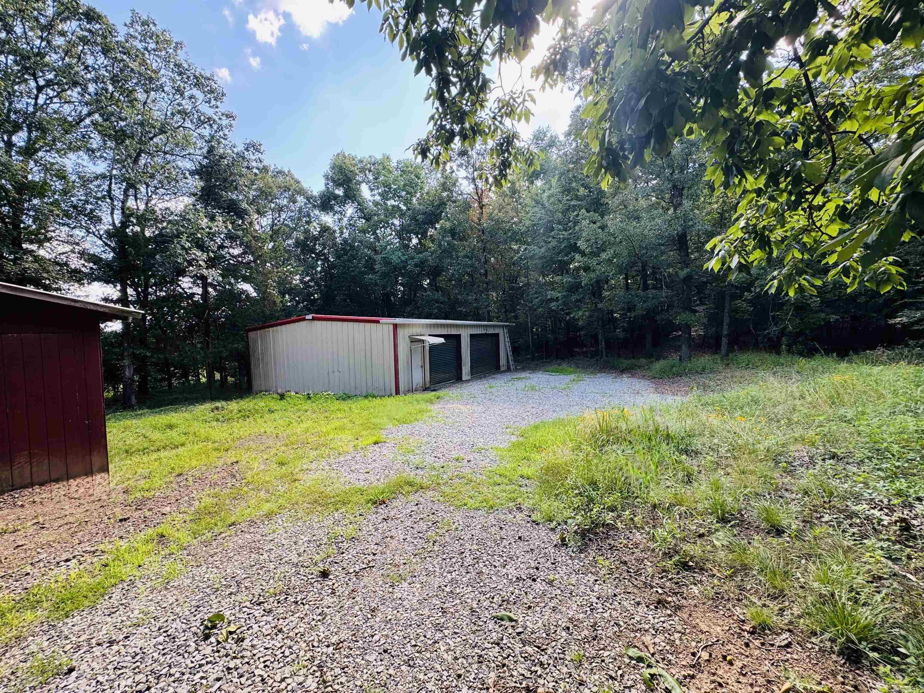 ROMANCE ACRES - Residential