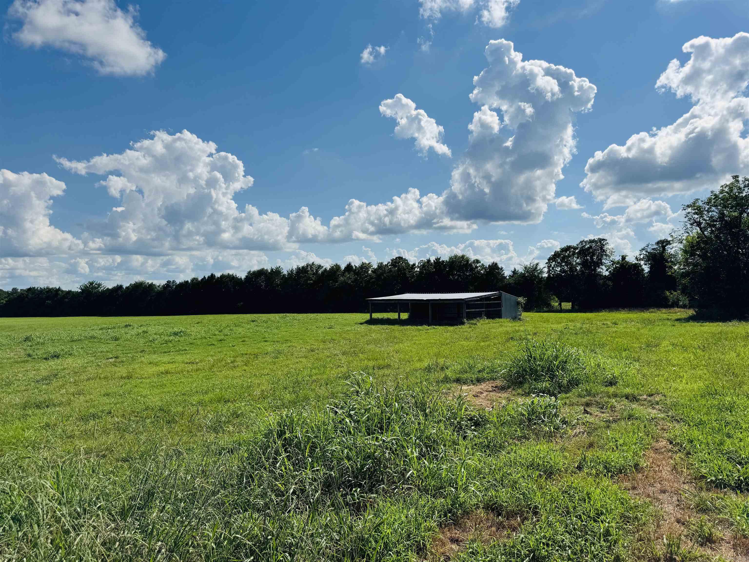 ROMANCE ACRES - Residential