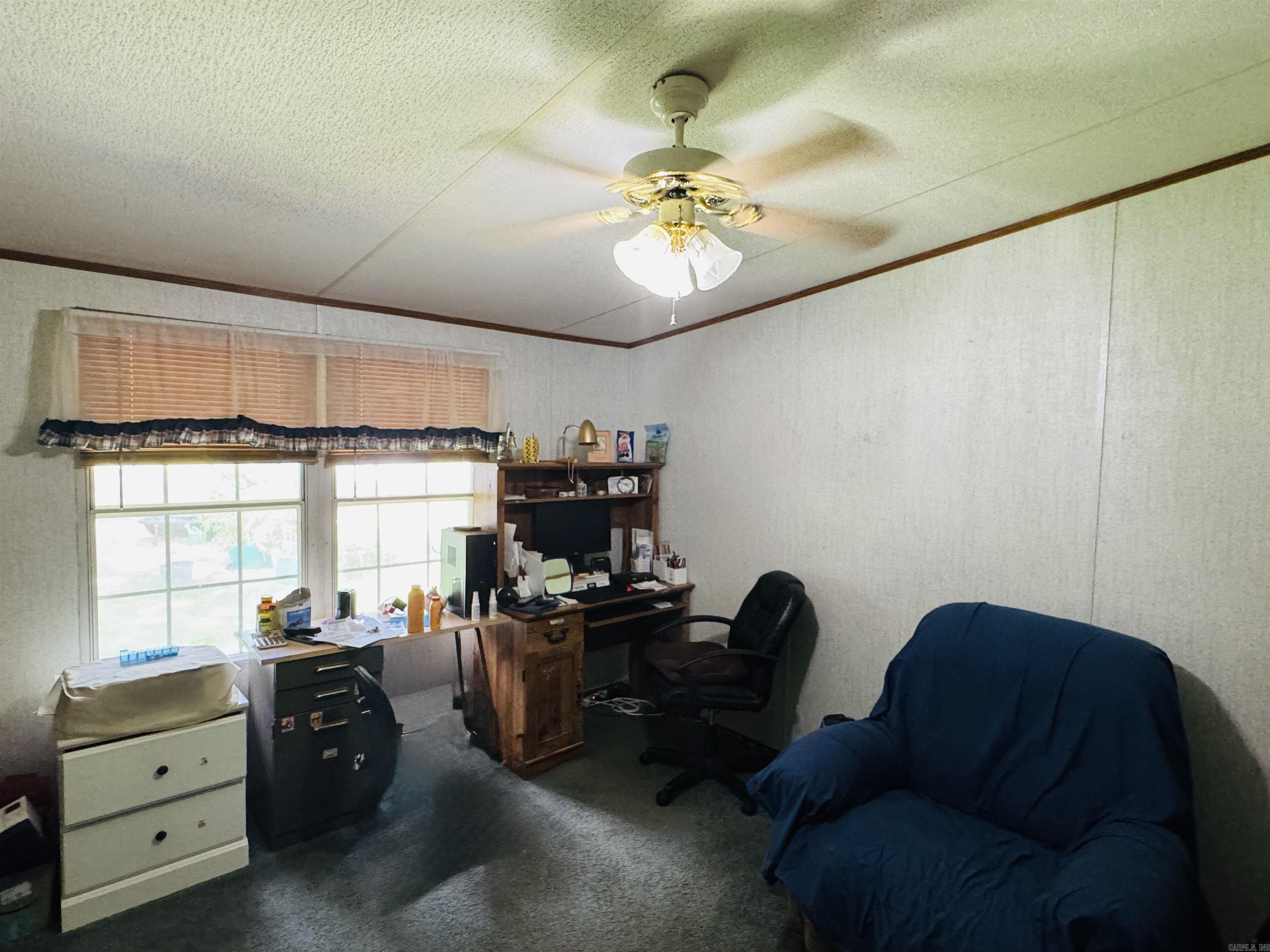 ROMANCE ACRES - Residential