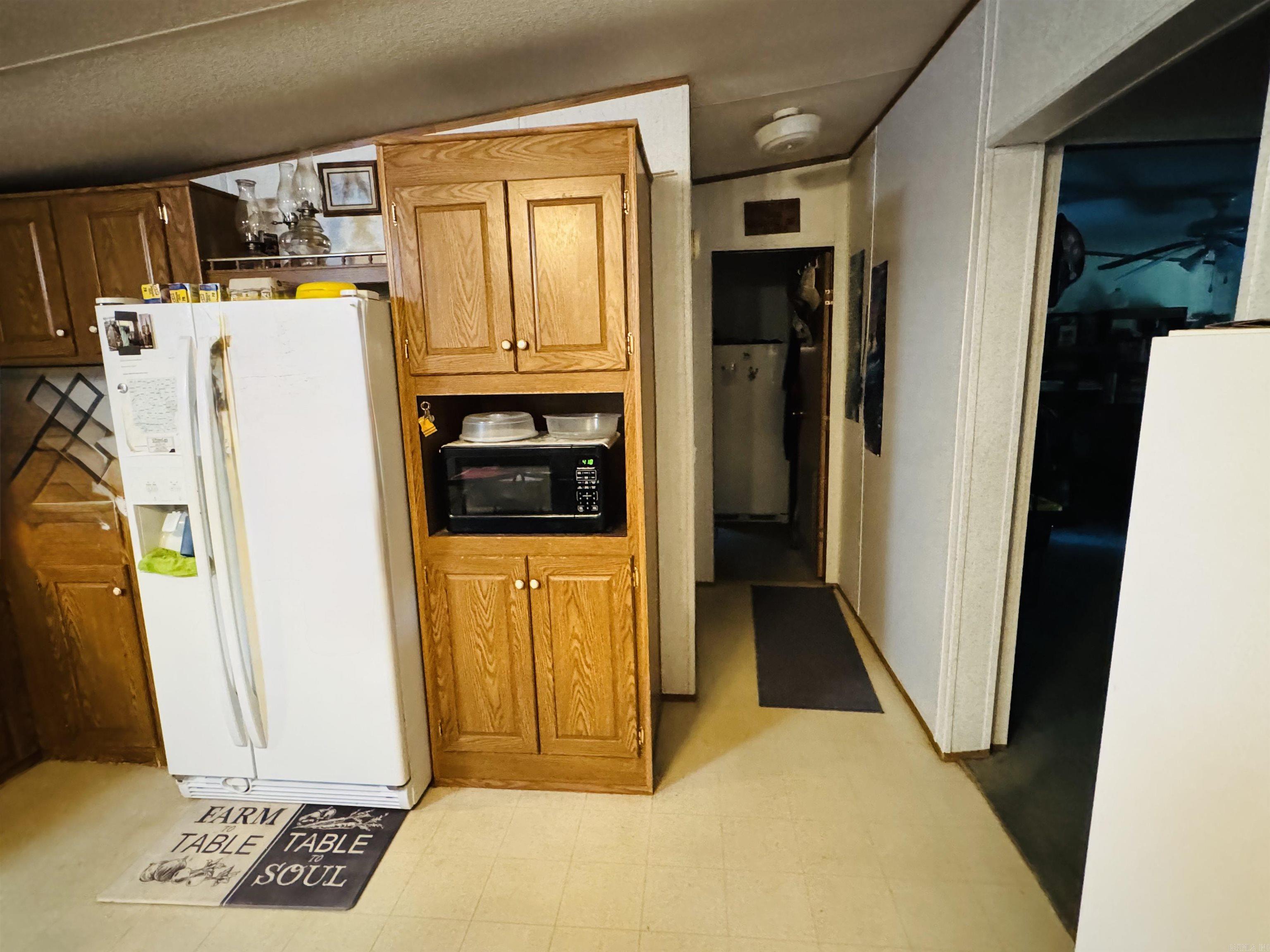 ROMANCE ACRES - Residential