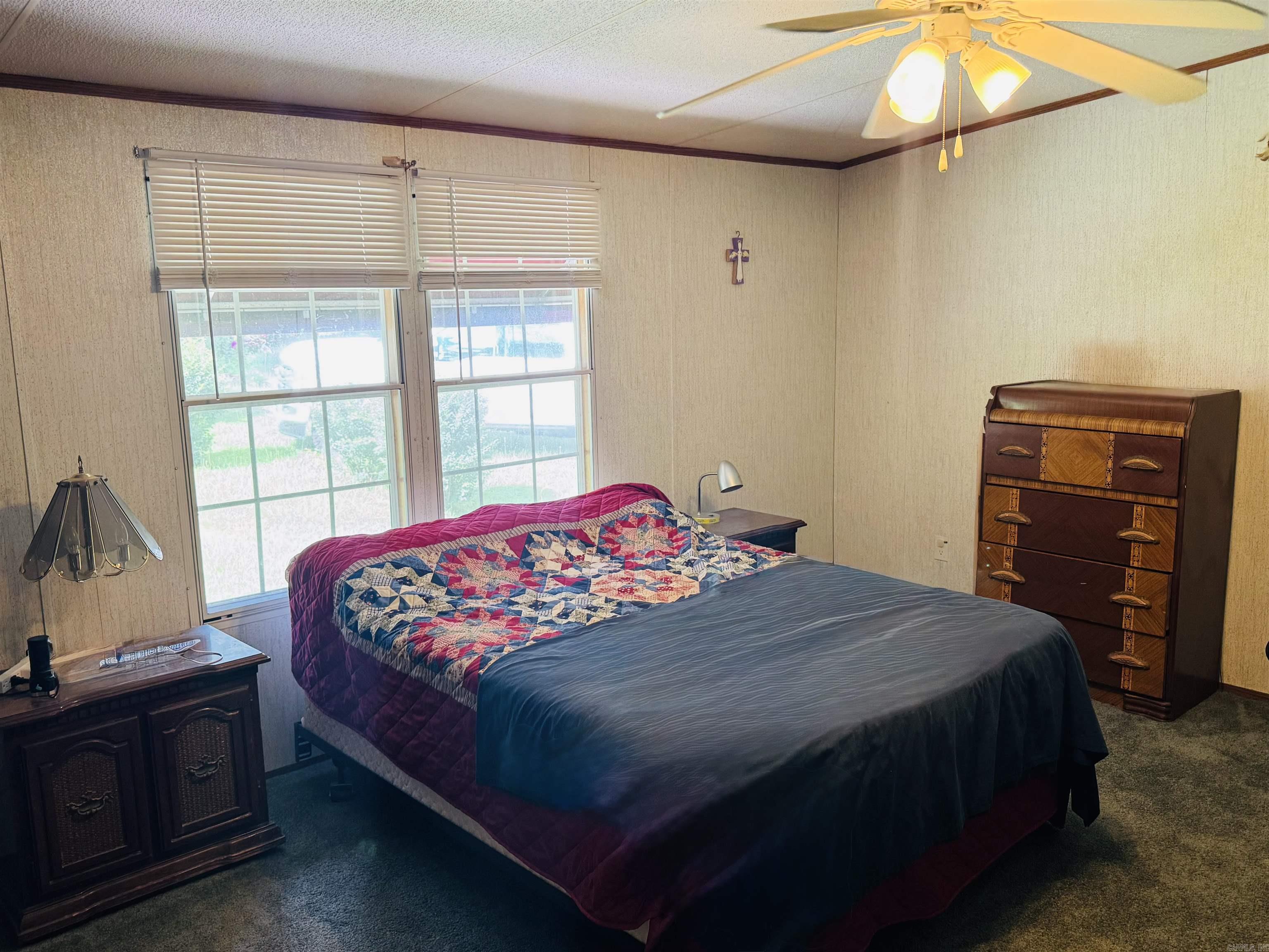 ROMANCE ACRES - Residential