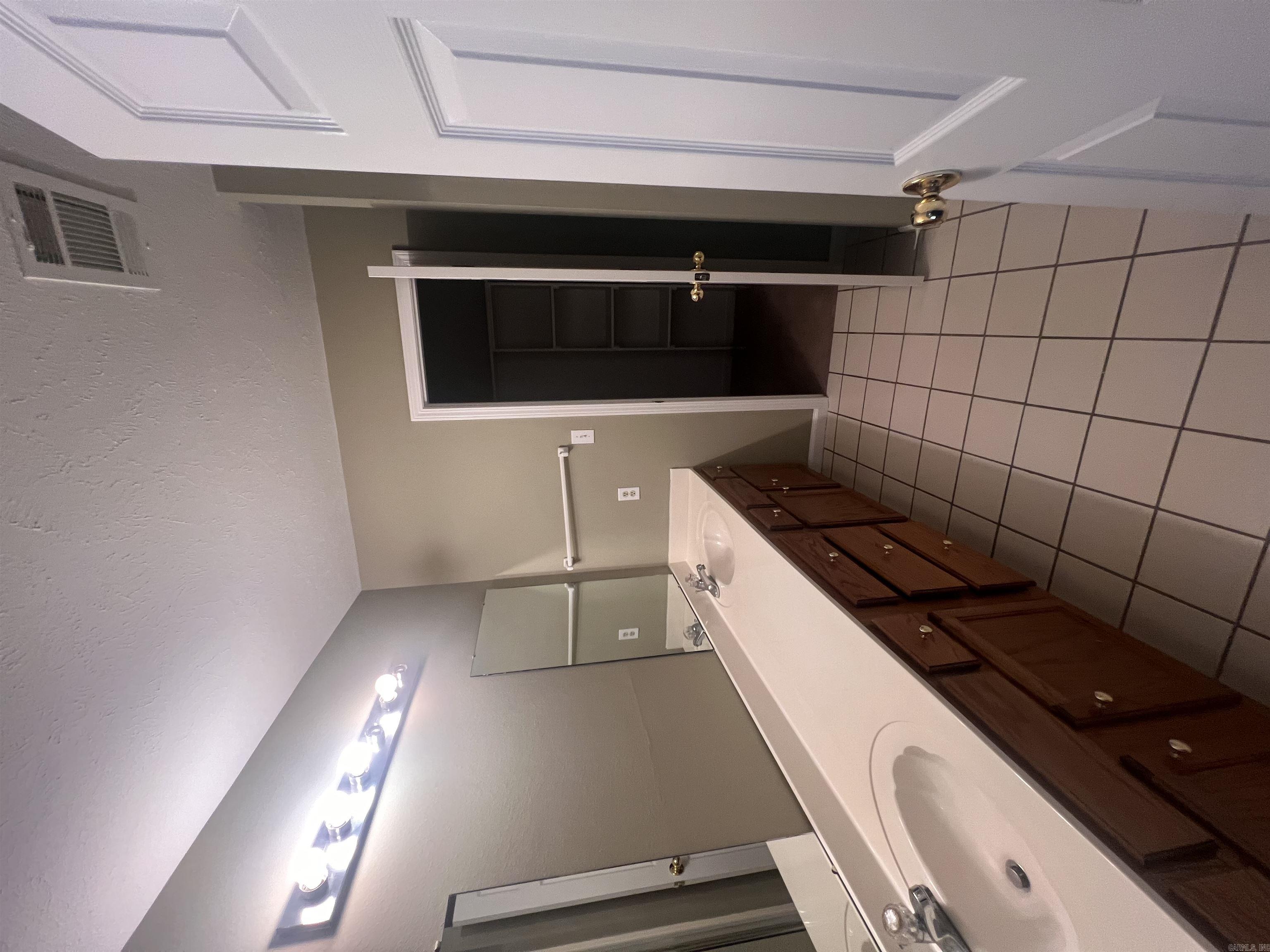 Not in Subdivision - Residential Lease