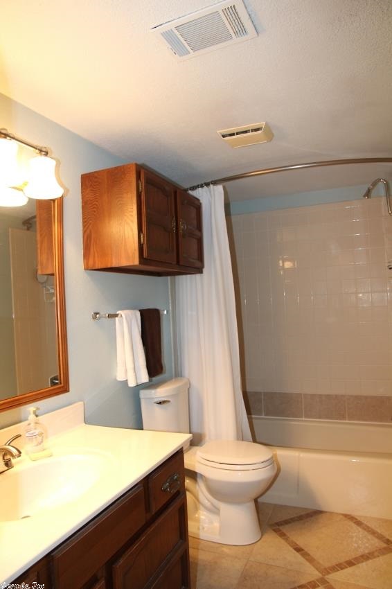 Madrid Courts - Residential