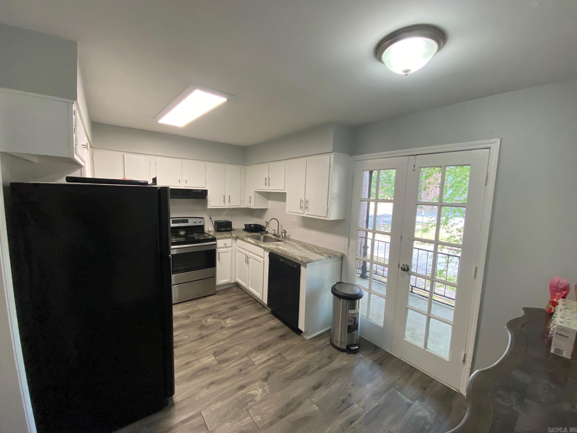 Windsor Garden Condominiums - Residential Lease