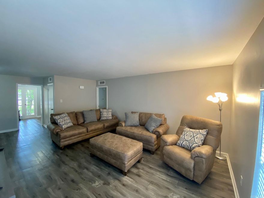 This cozy condo is a 3 bedroom, 2 bathroom located in West Little Rock near Cantrell Road. It features luxury vinyl plank flooring and granite countertops throughout. Washer and dryer hookups are available in the condo and the condo has a balcony view. The condominium has a laundry room on-site, an indoor pool, and a gym. Condo does not come furnished. Call or text to schedule a showing. 501-951-0057 or 501-764-8386.