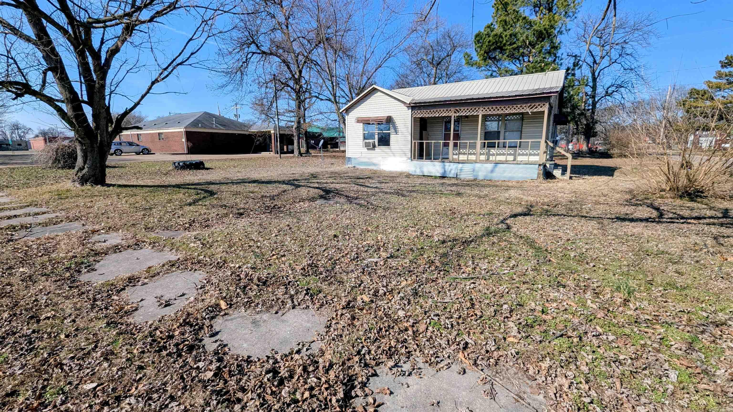 ORIGINAL TOWN TUCKERMAN - Residential