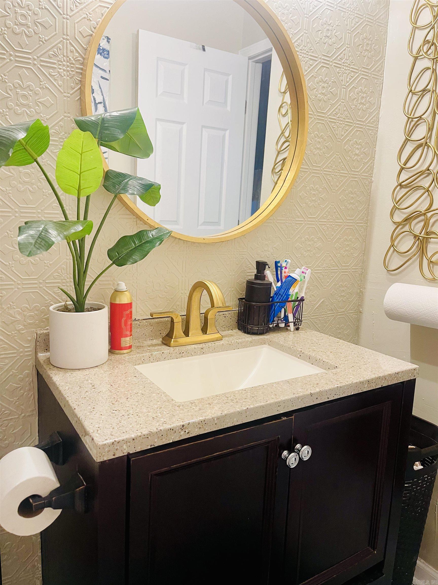 Mcintosh 1st - Residential