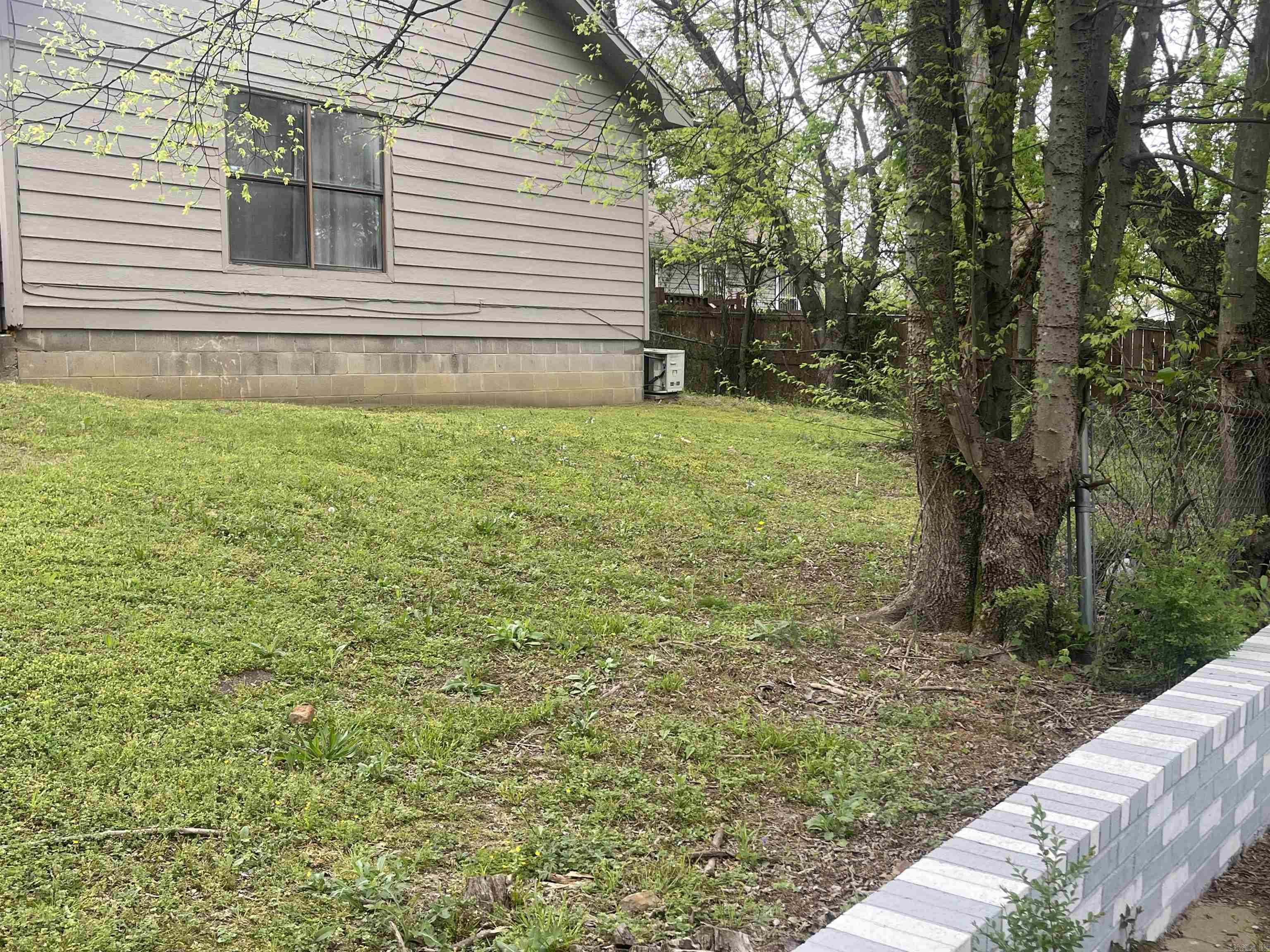 Mcintosh 1st - Residential