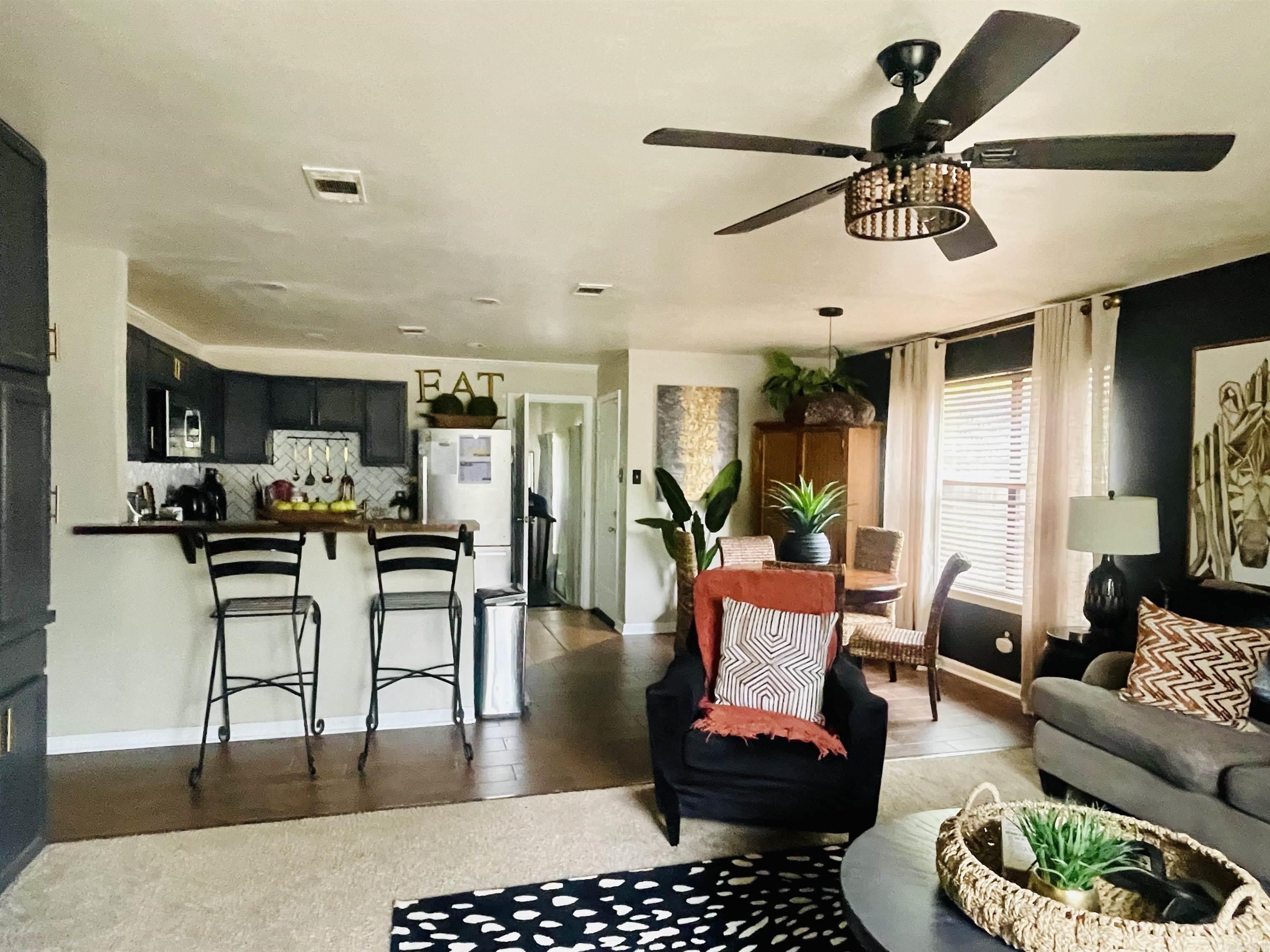 Mcintosh 1st - Residential