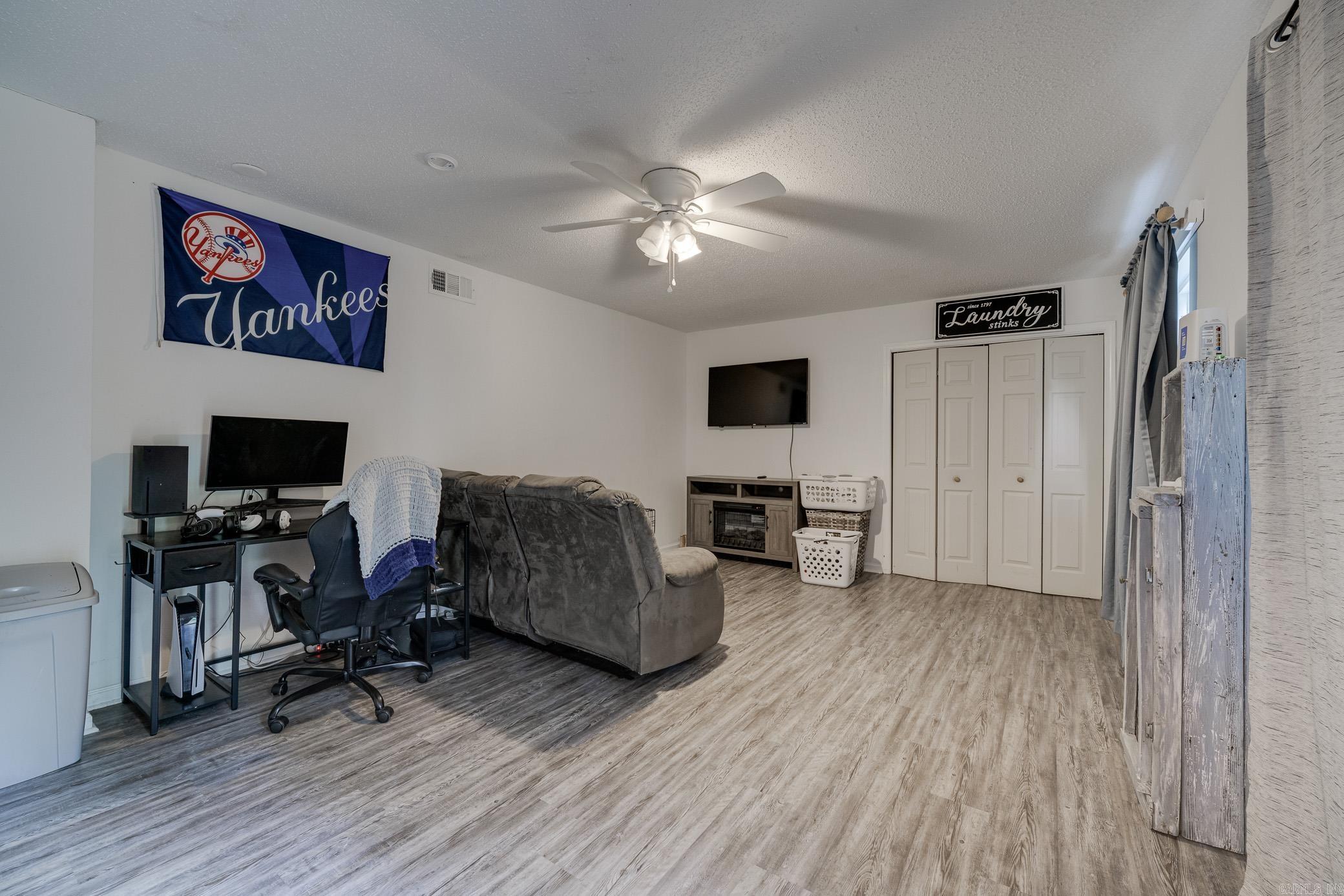 BRIAR PATCH - Residential