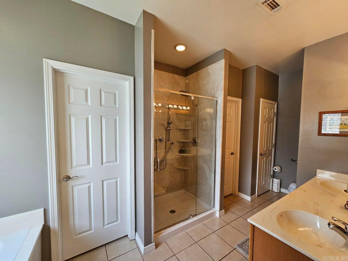 COVE LANDING PH III - Residential