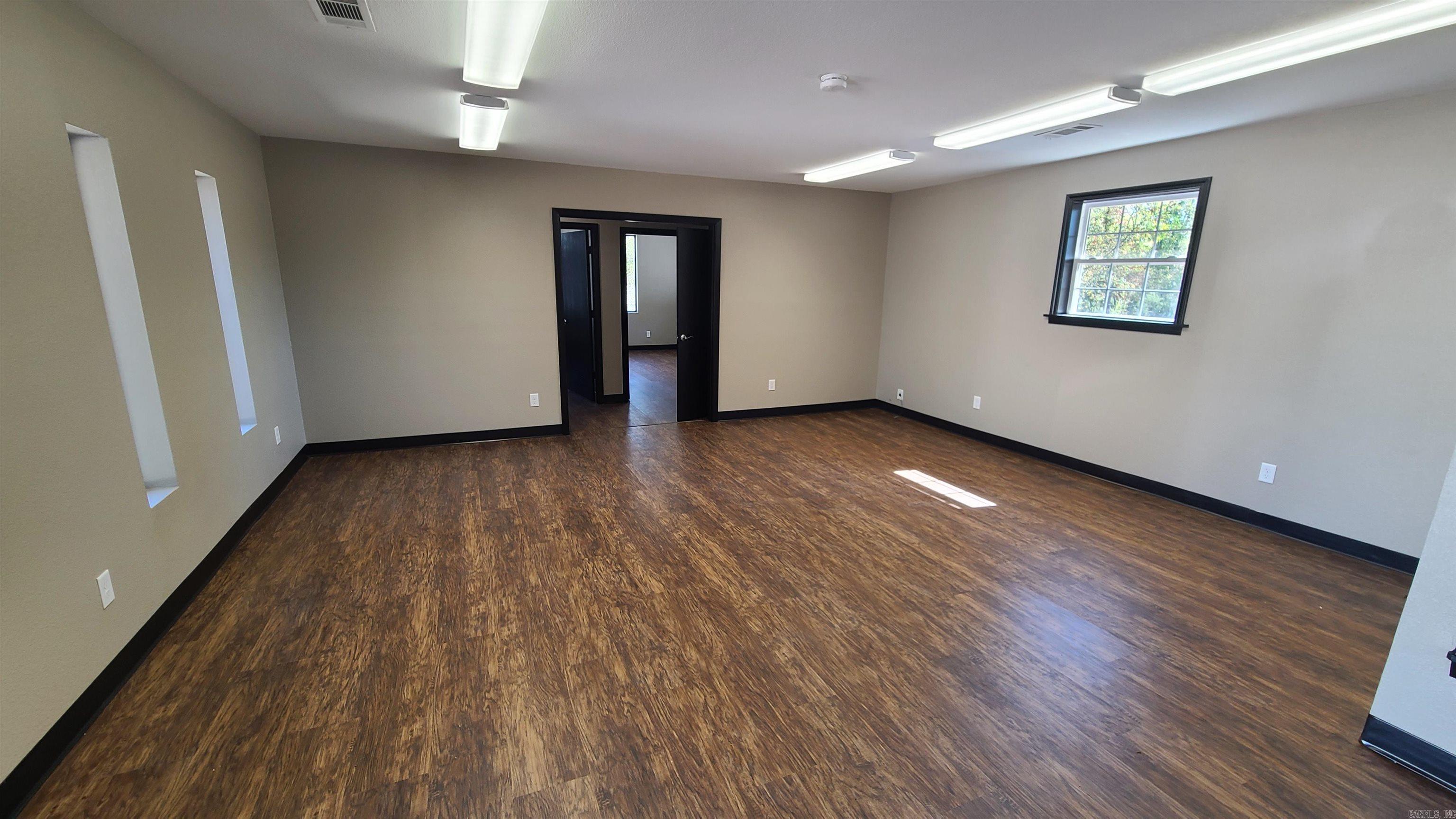 Metes & Bounds - Commercial Lease