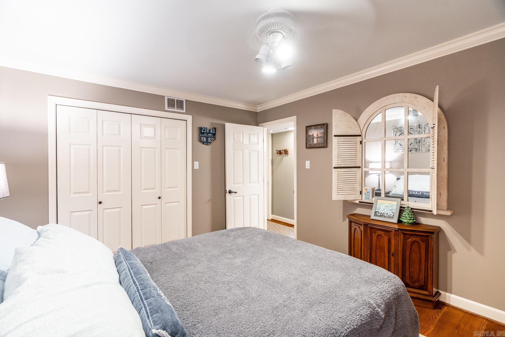 FOREST HILL COND - Residential