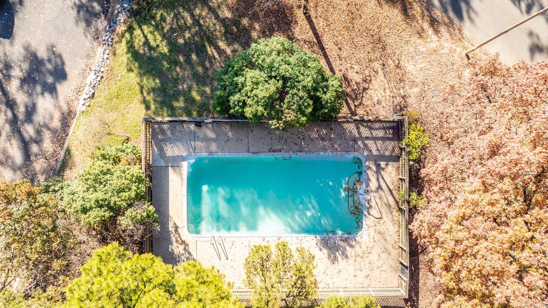 FOREST HILL COND - Residential