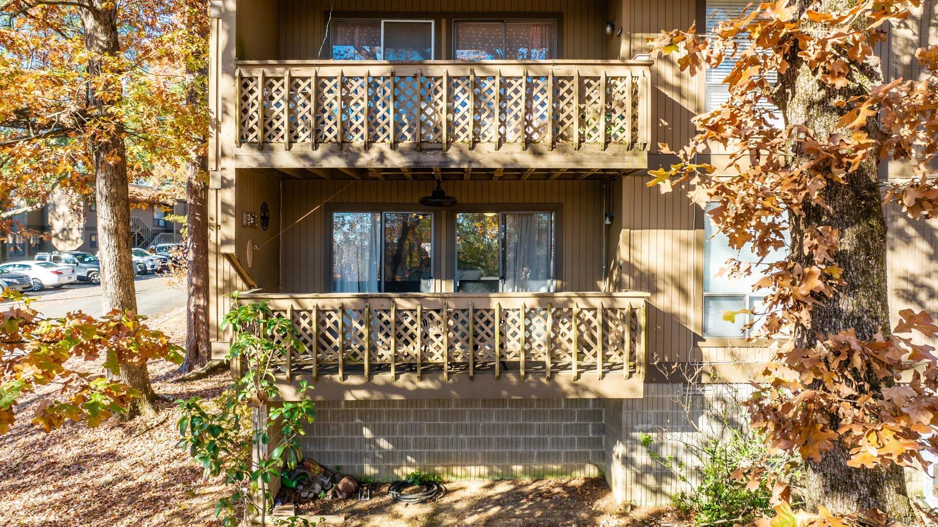 FOREST HILL COND - Residential