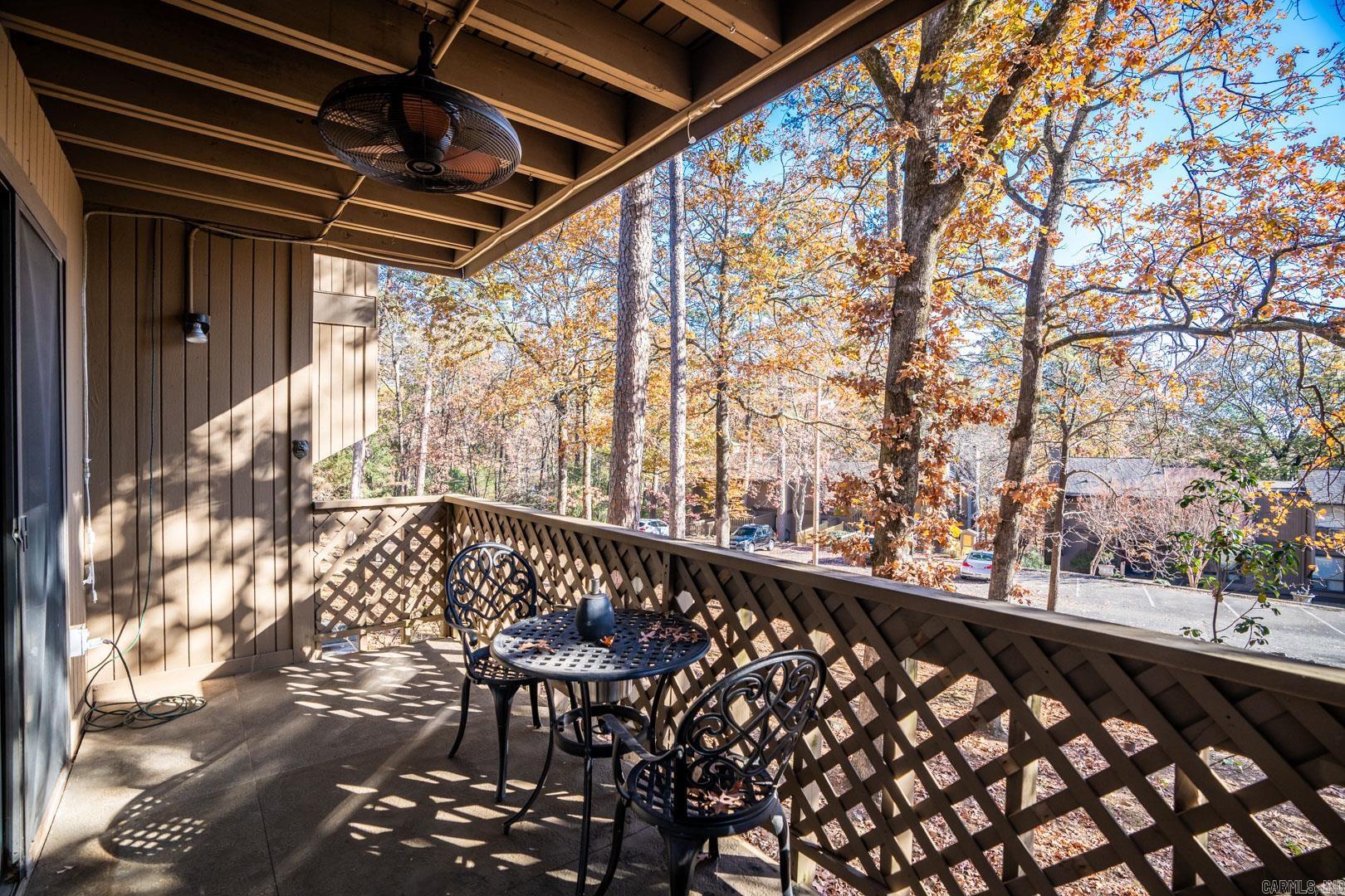 FOREST HILL COND - Residential