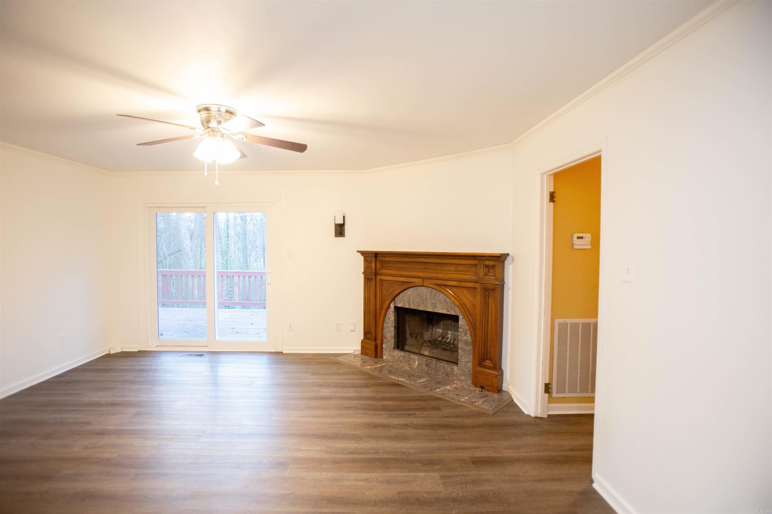 Leawood Manor - Residential Lease