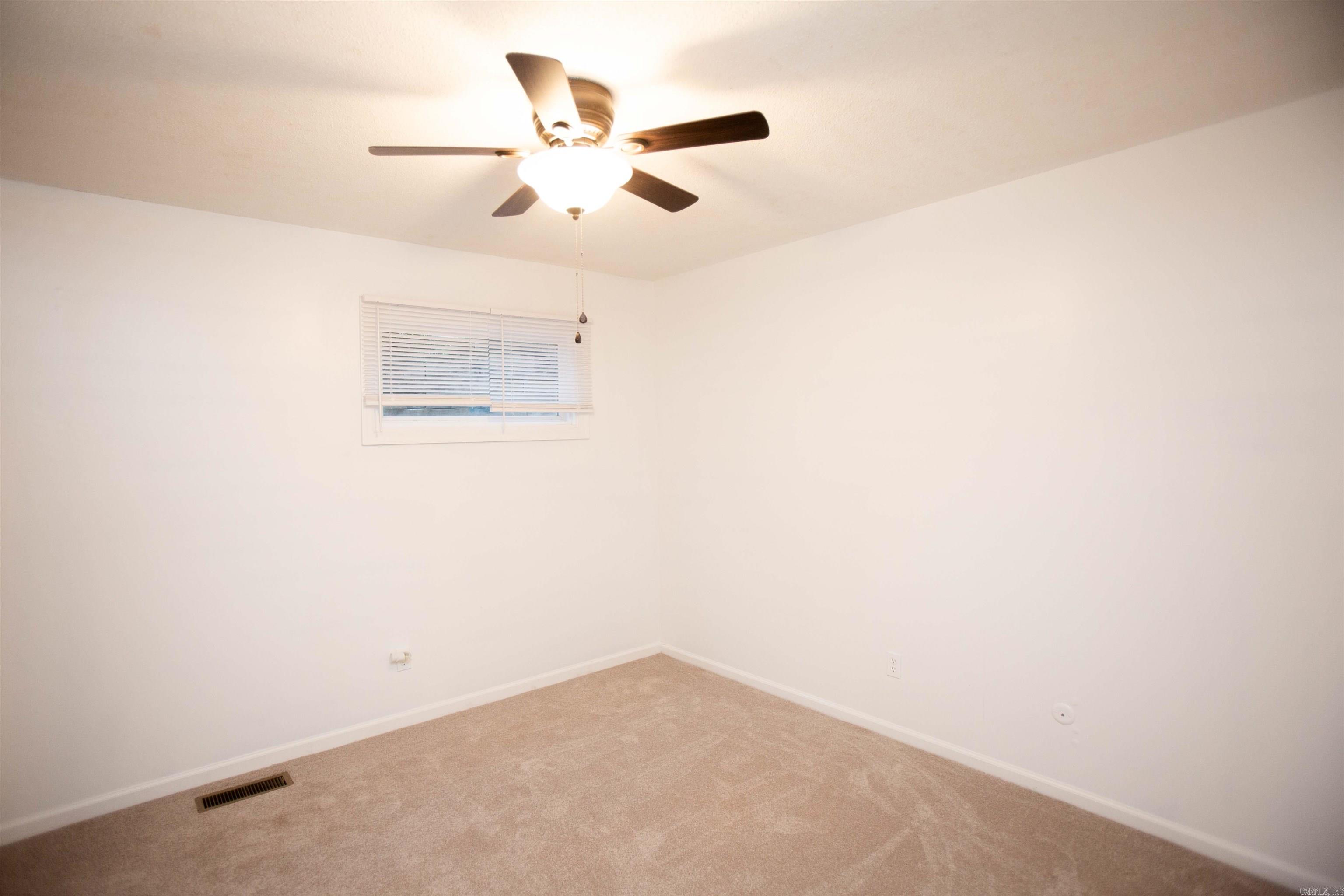 Leawood Manor - Residential Lease