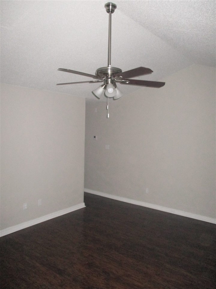 Timberwood Park I - Residential Lease