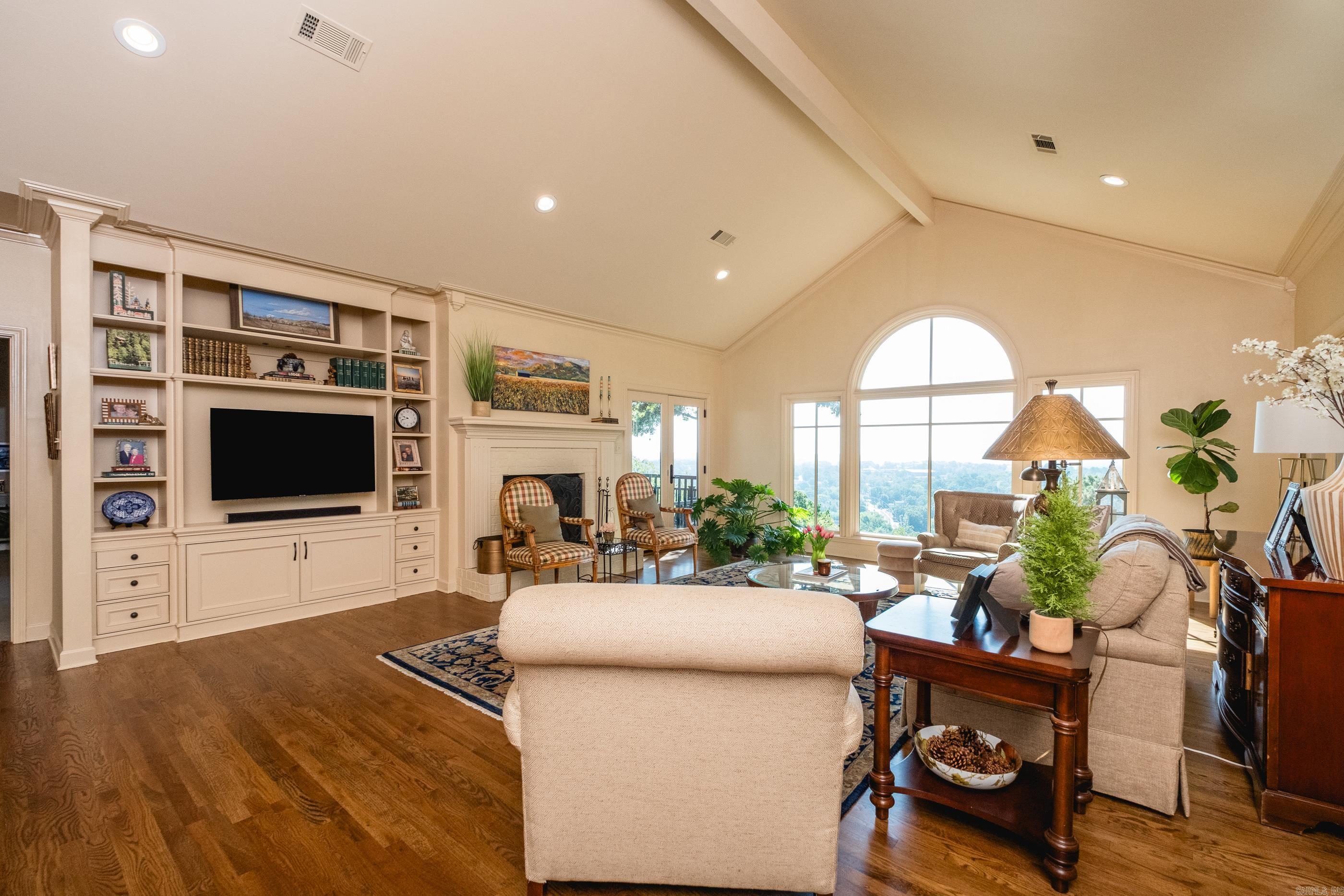 The Pointe - Residential