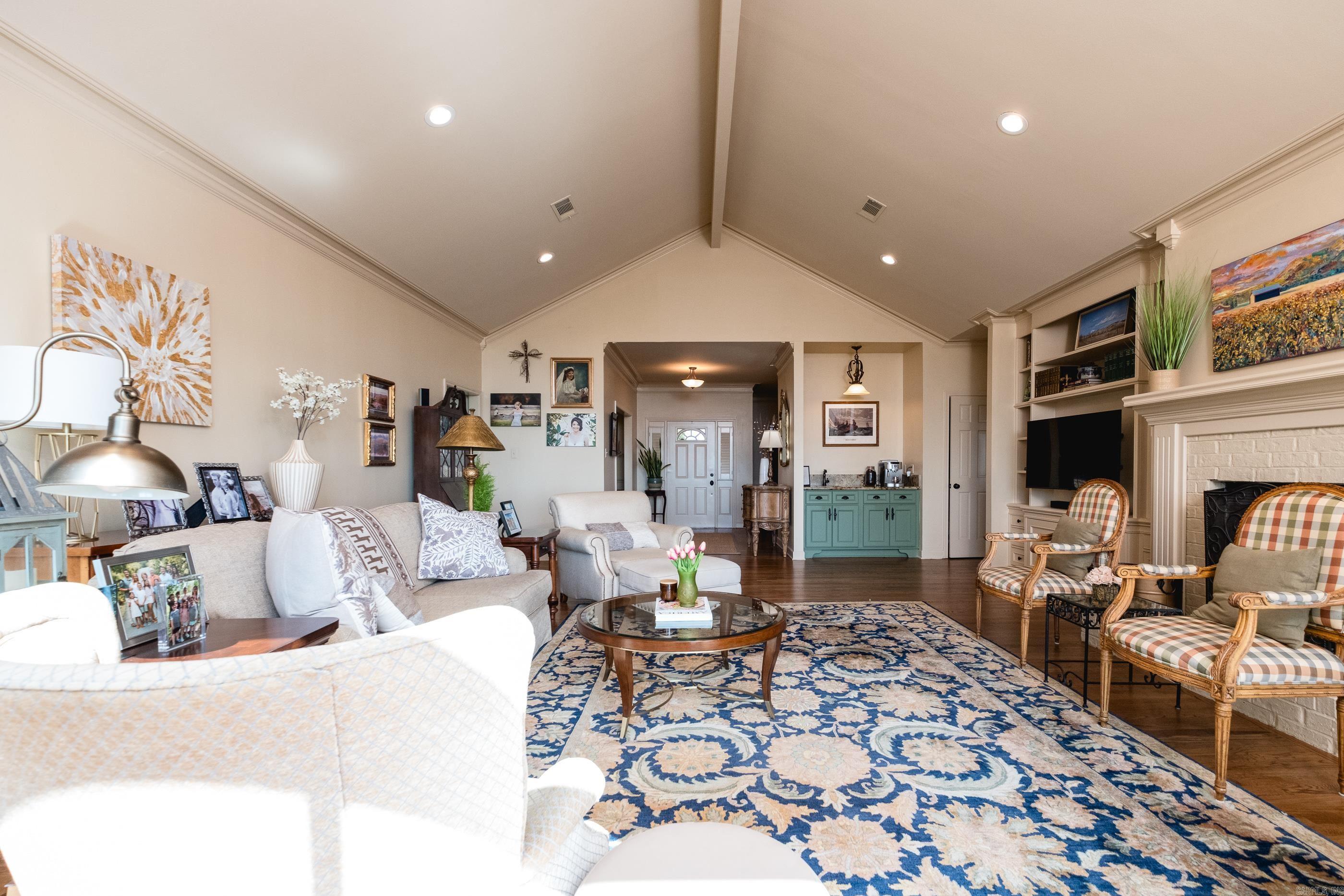 The Pointe - Residential