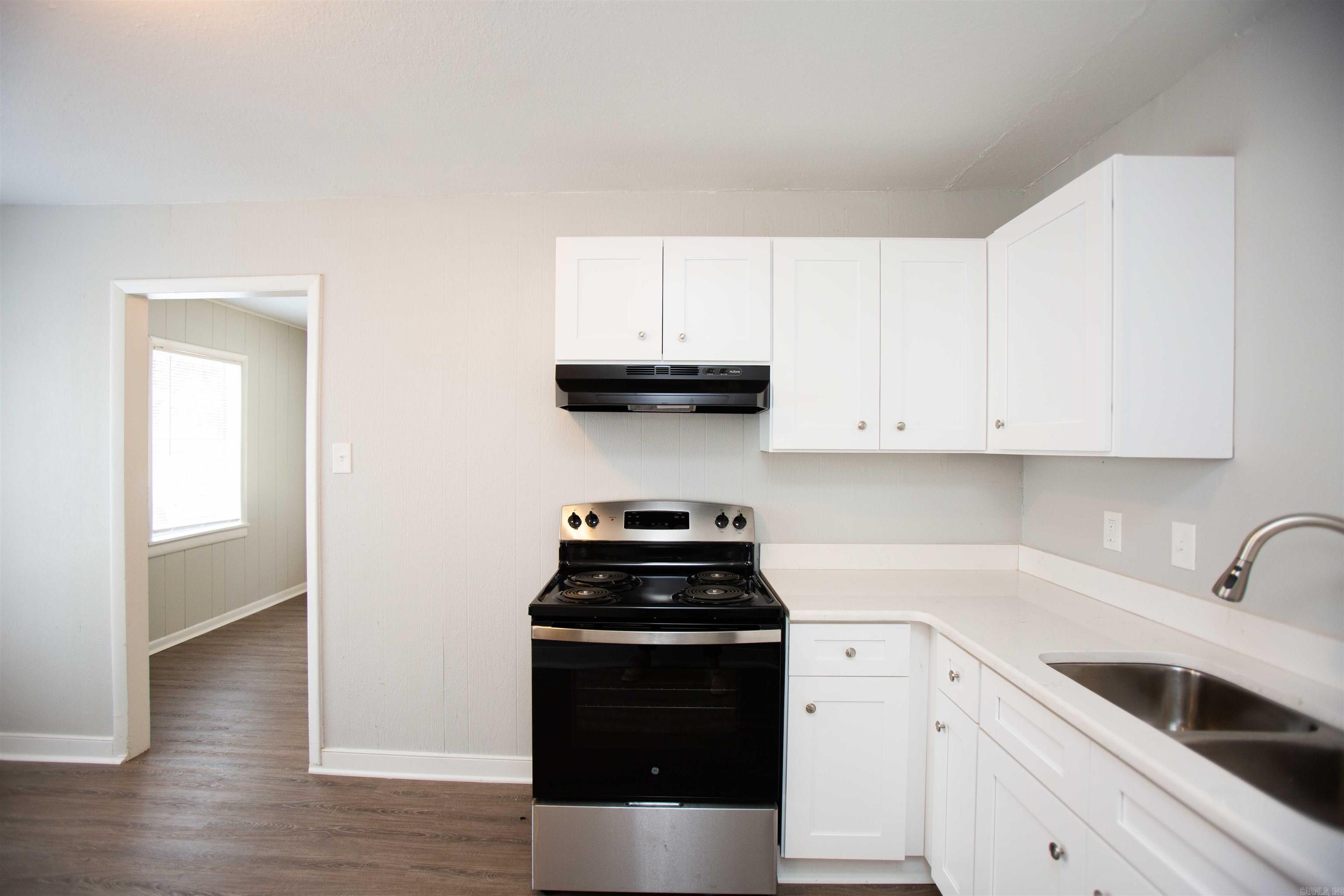 Barrow John 6L - Residential Lease