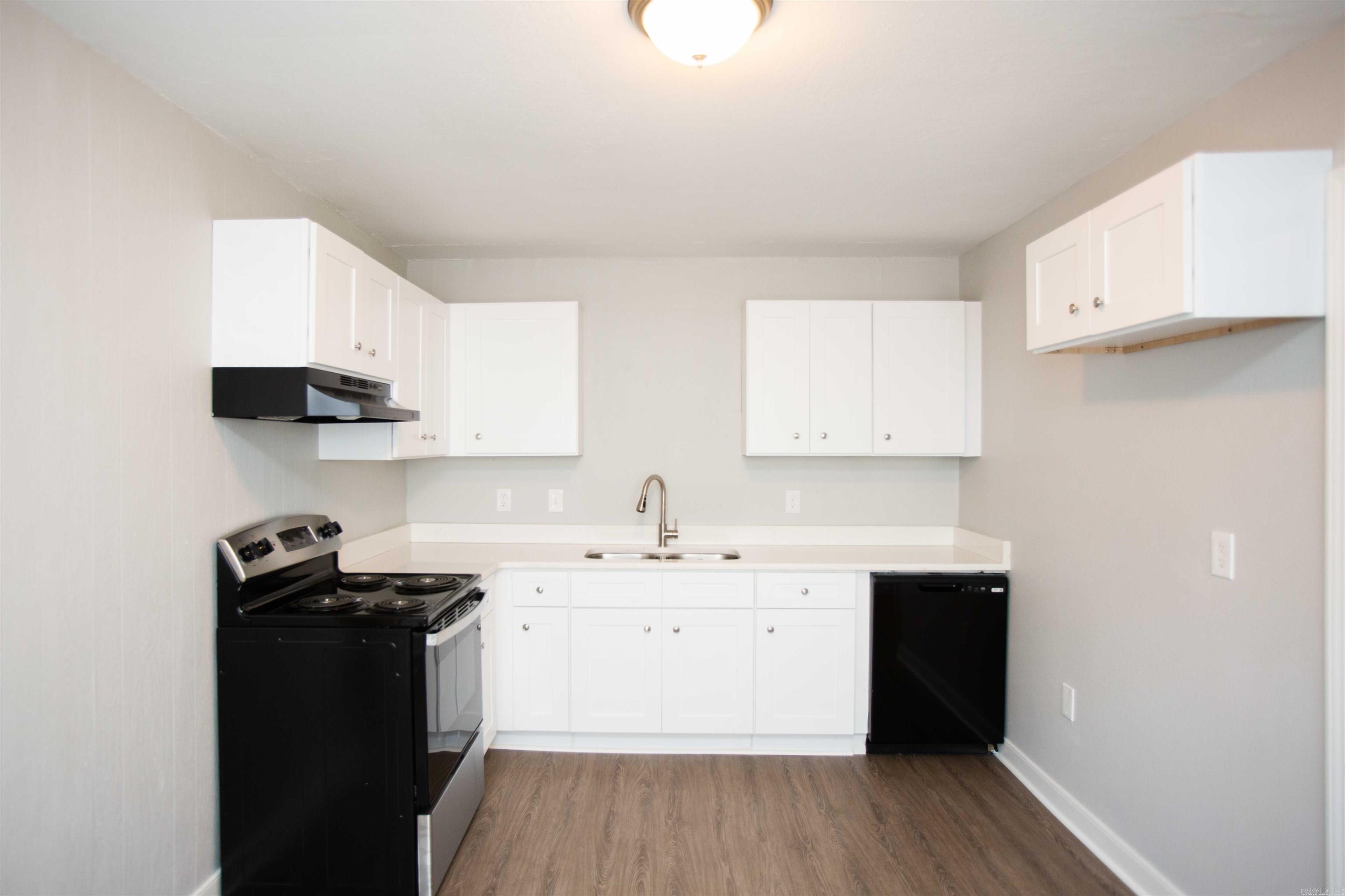 Barrow John 6L - Residential Lease