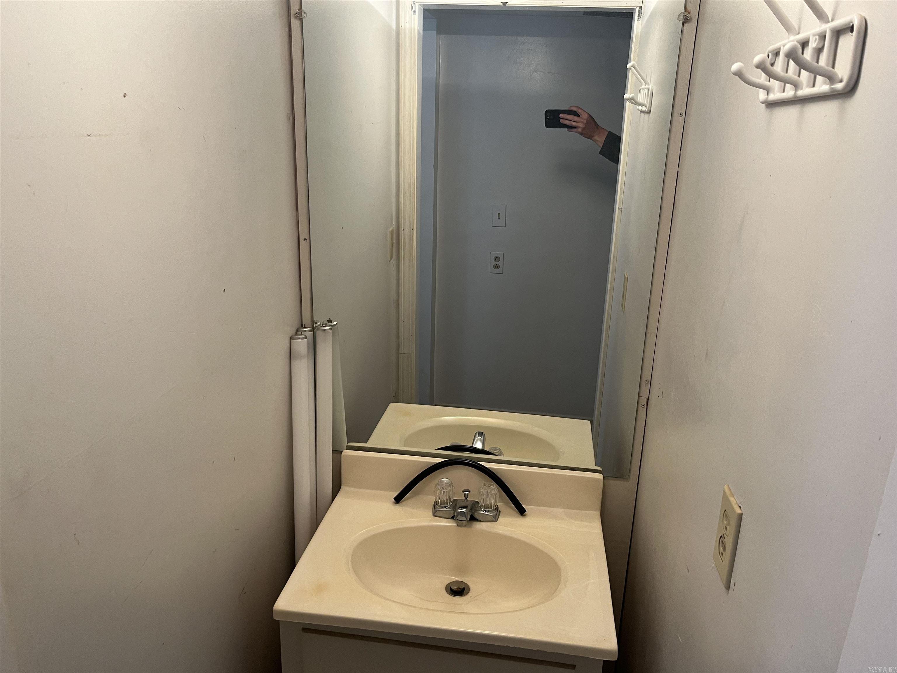 Lakeshore IV-Todd Davis - Residential