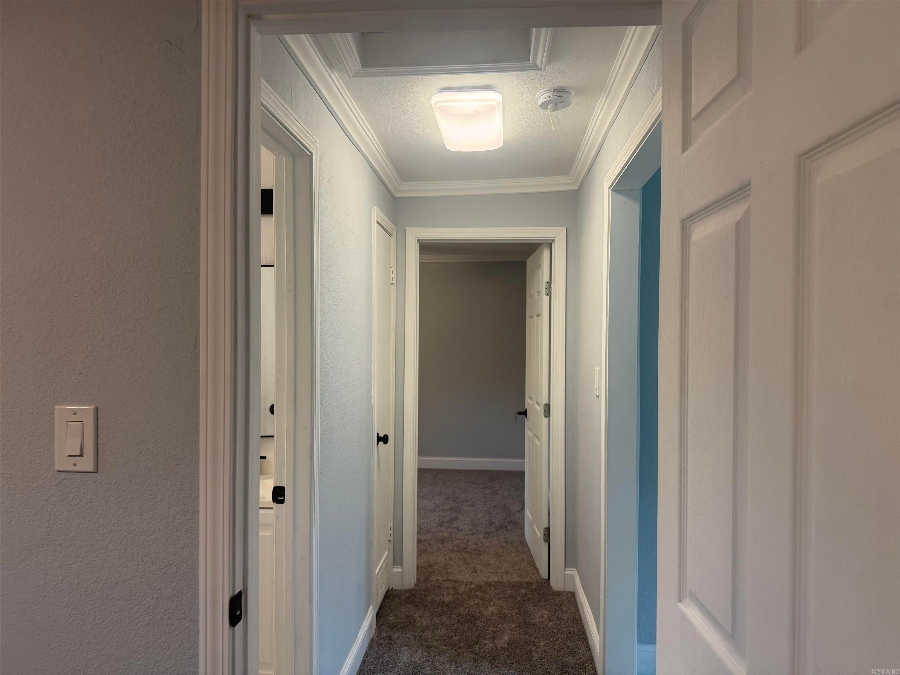 TAYLOR & CO - Residential