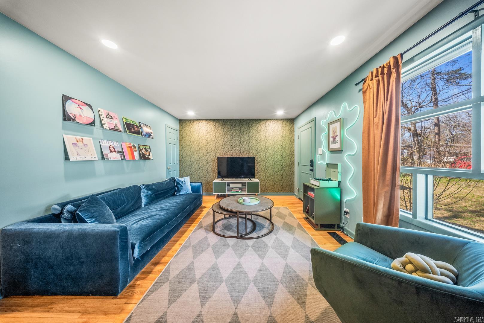 RIFFEL & RHOTEN - Residential