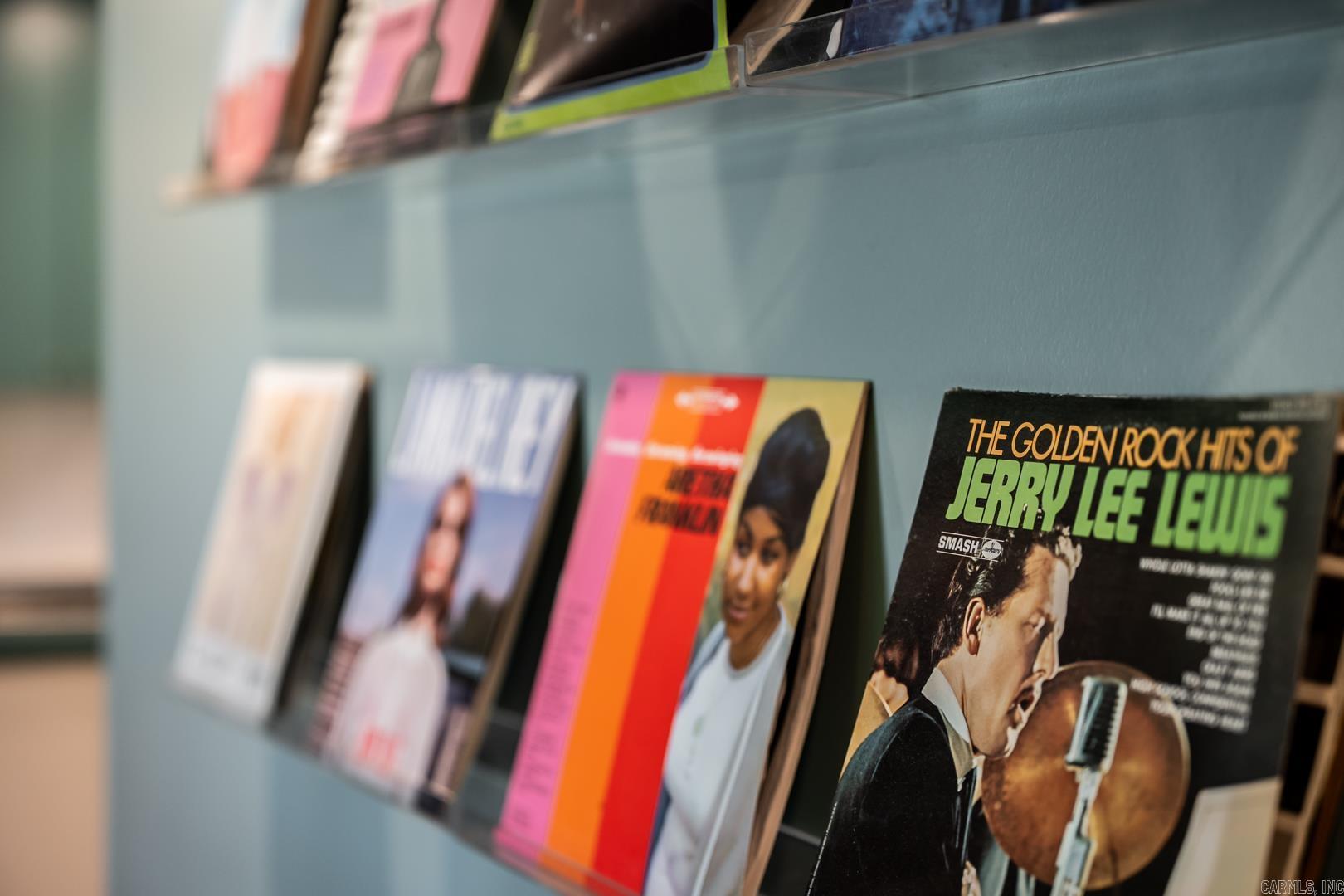 RIFFEL & RHOTEN - Residential