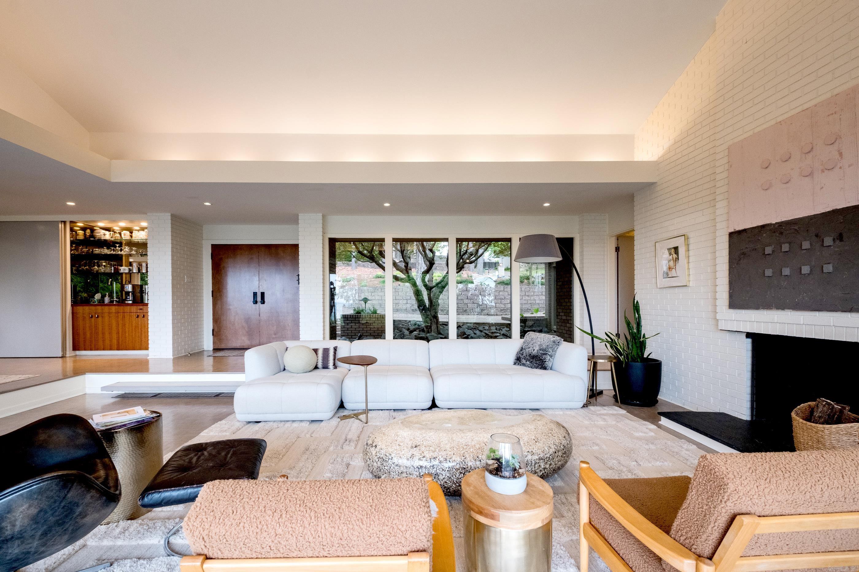 OVERLOOK PARK - Residential