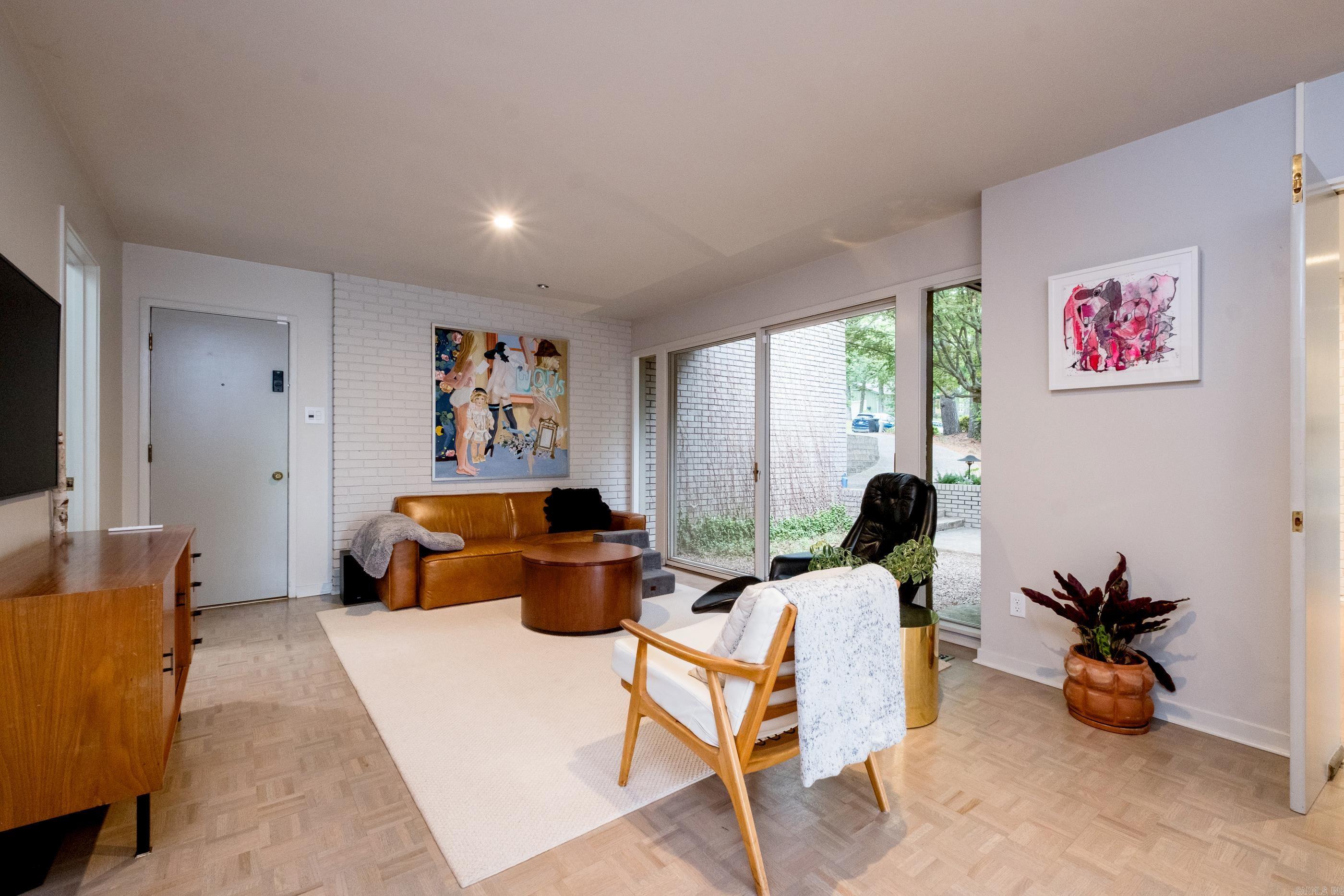 OVERLOOK PARK - Residential