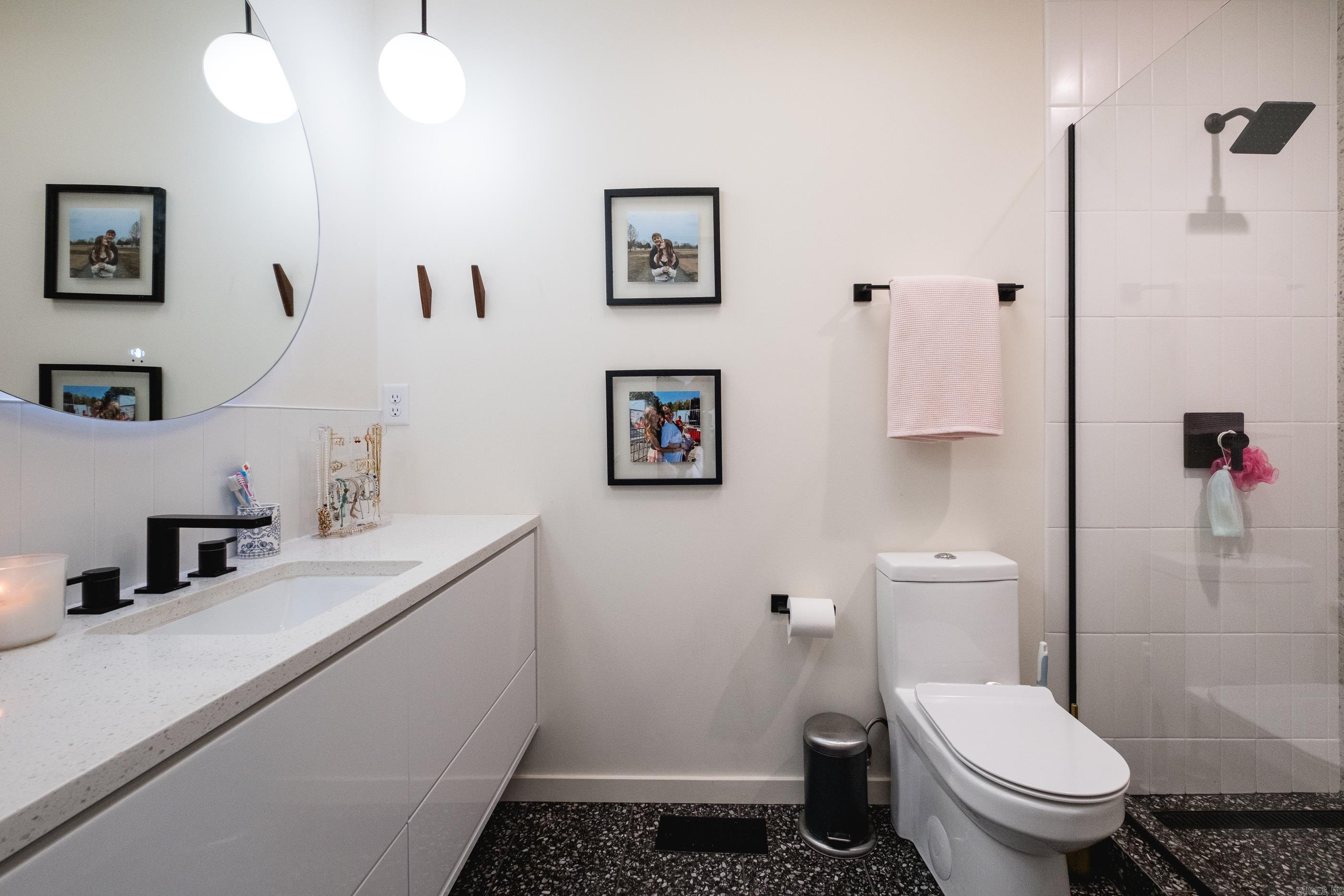 OVERLOOK PARK - Residential