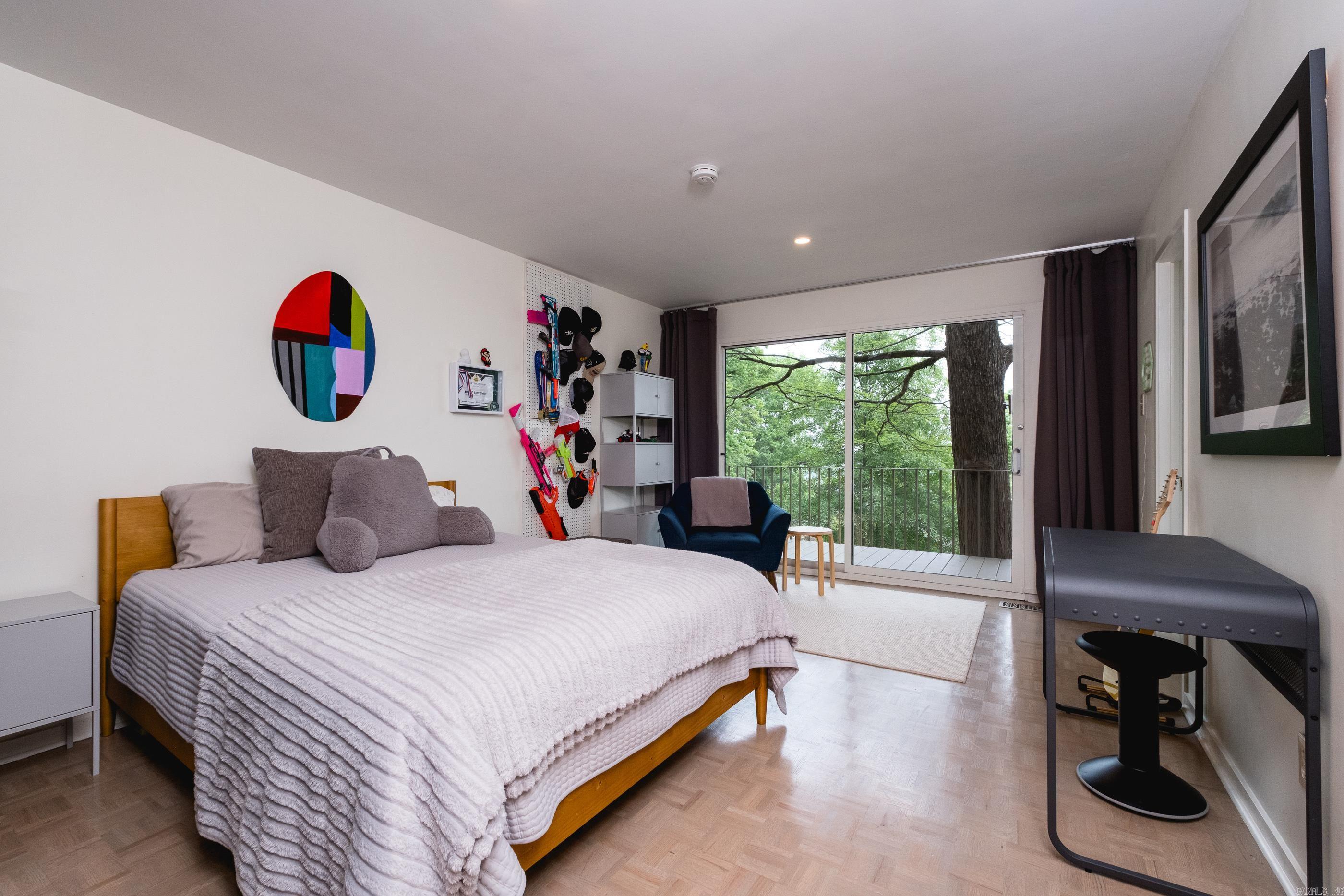 OVERLOOK PARK - Residential