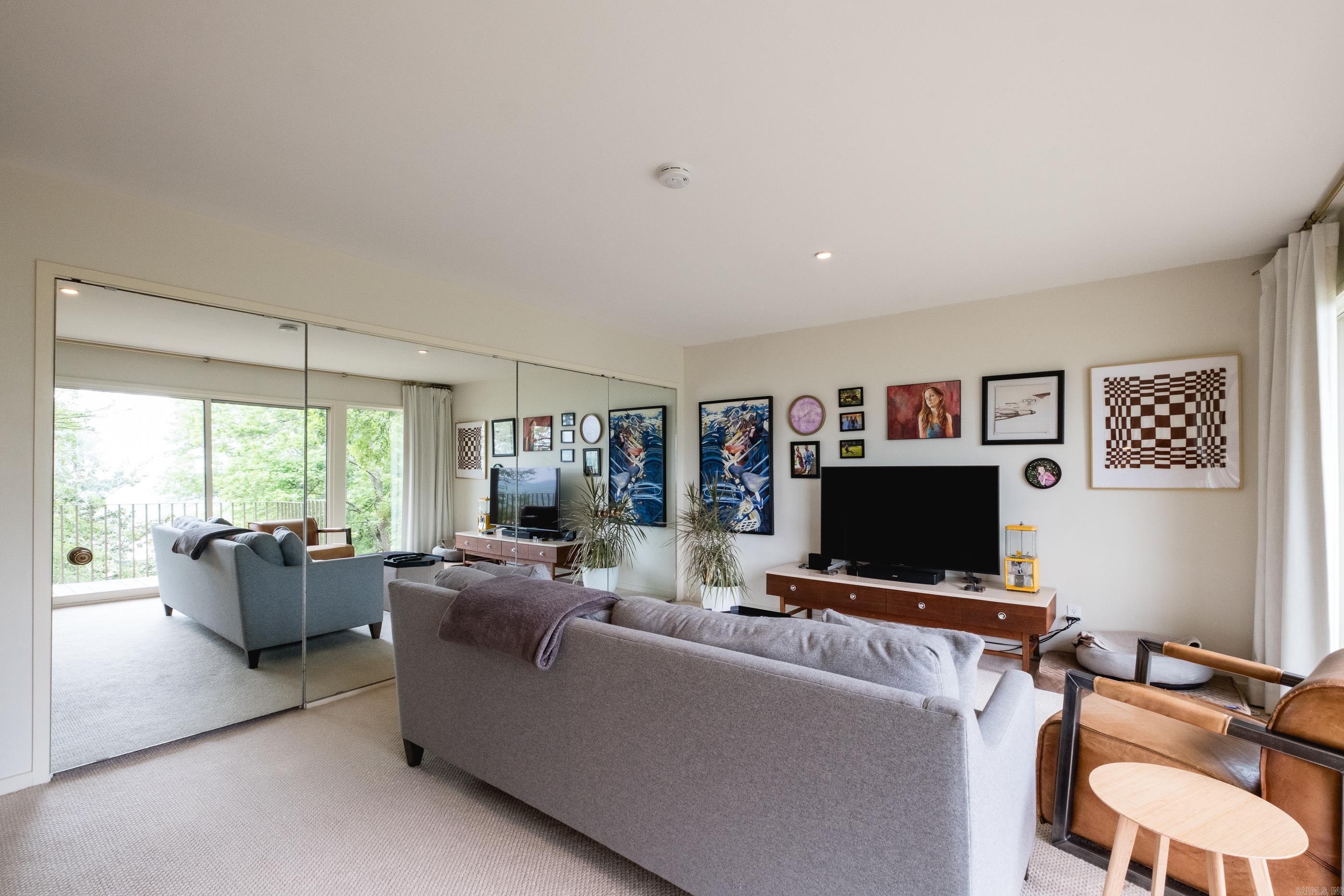 OVERLOOK PARK - Residential