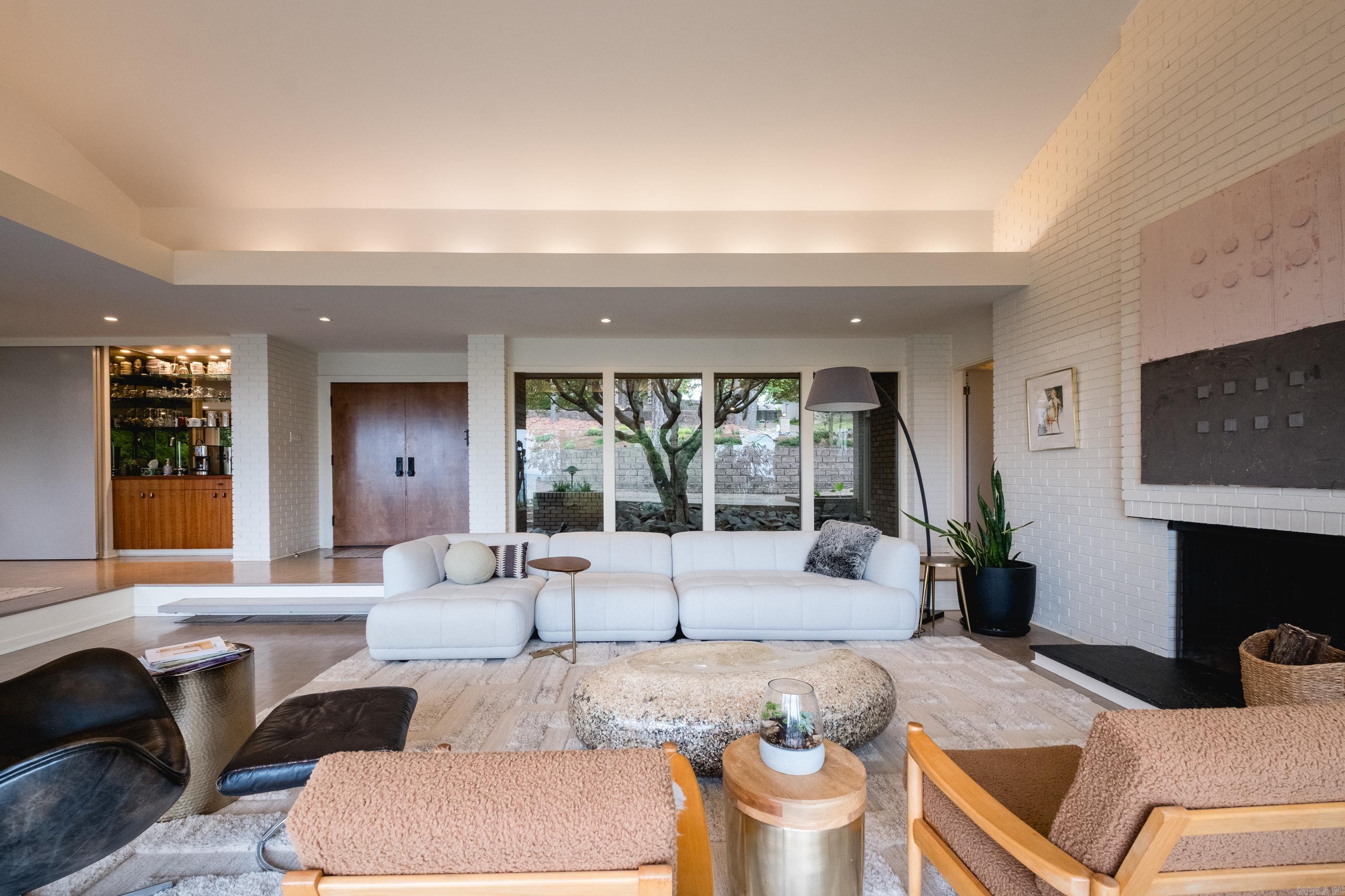 OVERLOOK PARK - Residential