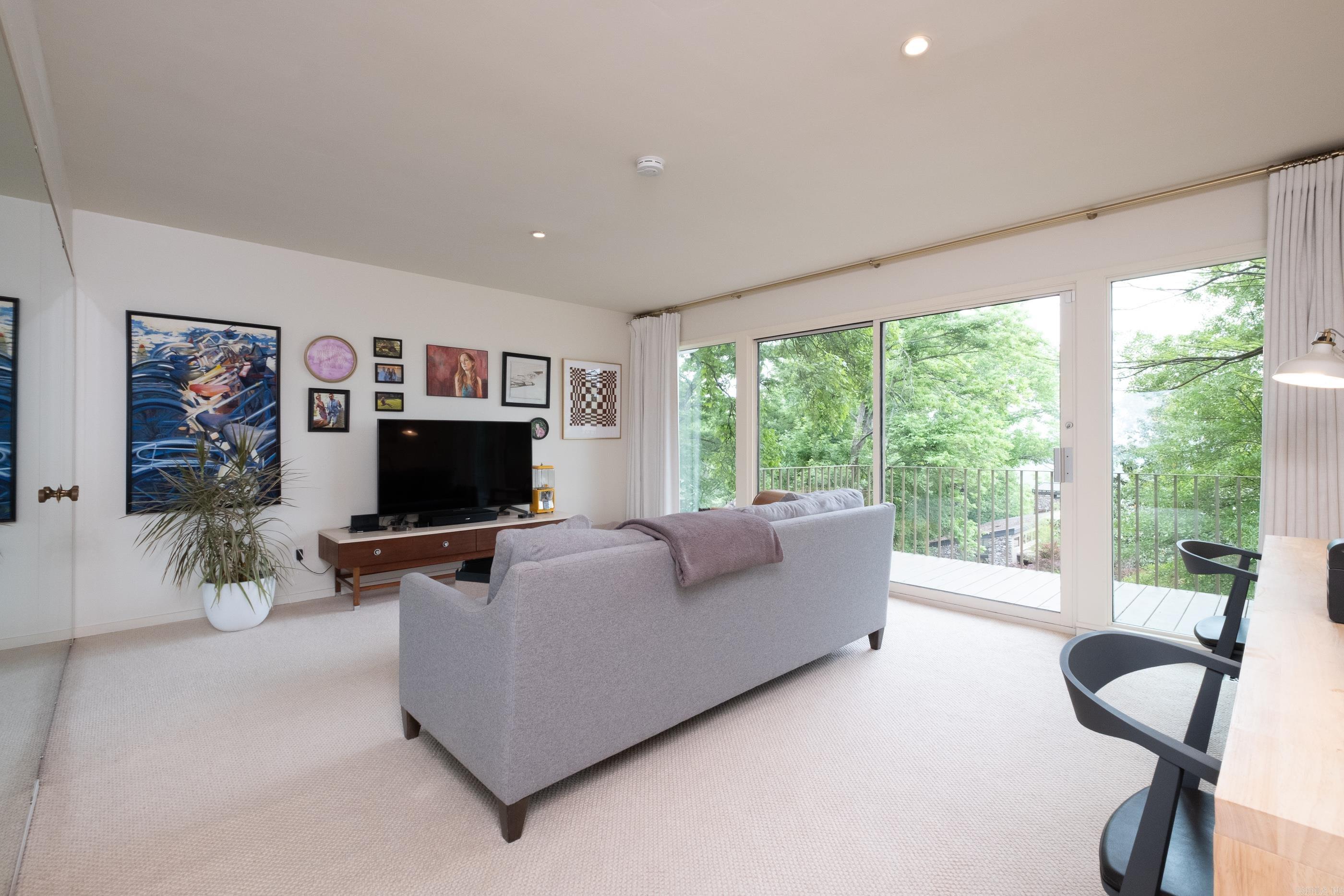 OVERLOOK PARK - Residential