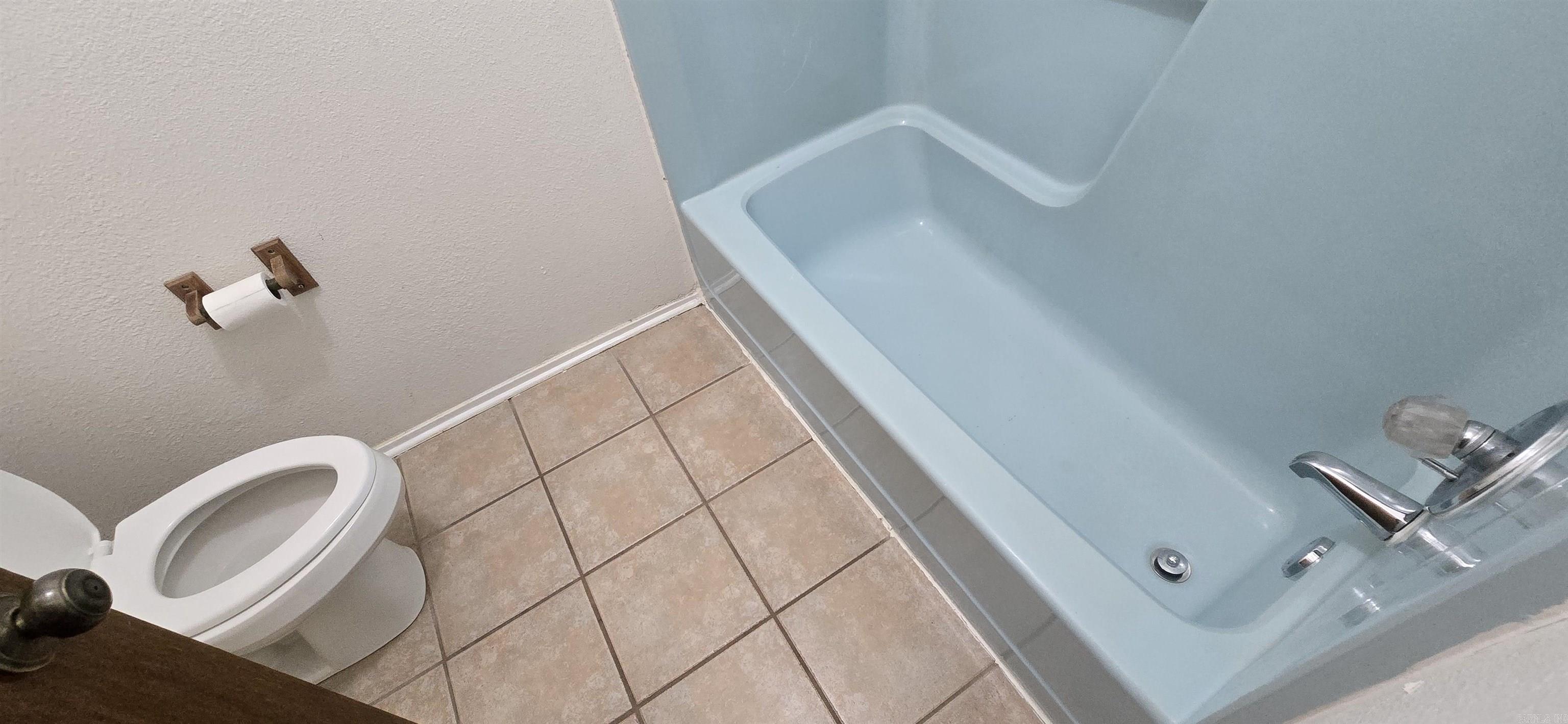 Shadow Oaks - Residential Lease