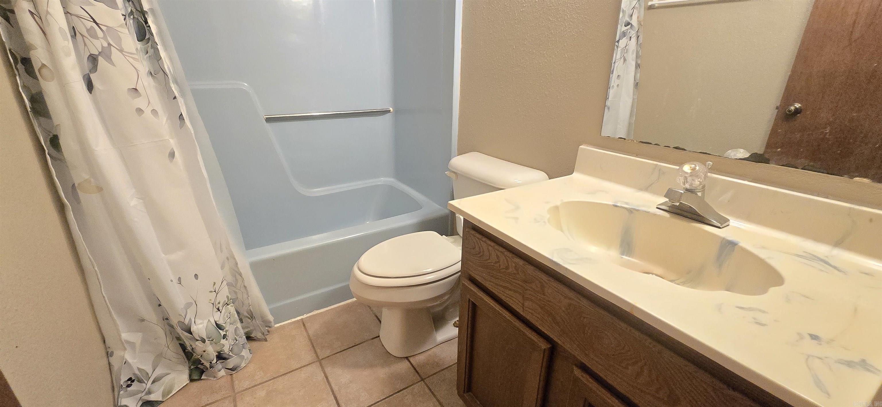 Shadow Oaks - Residential Lease